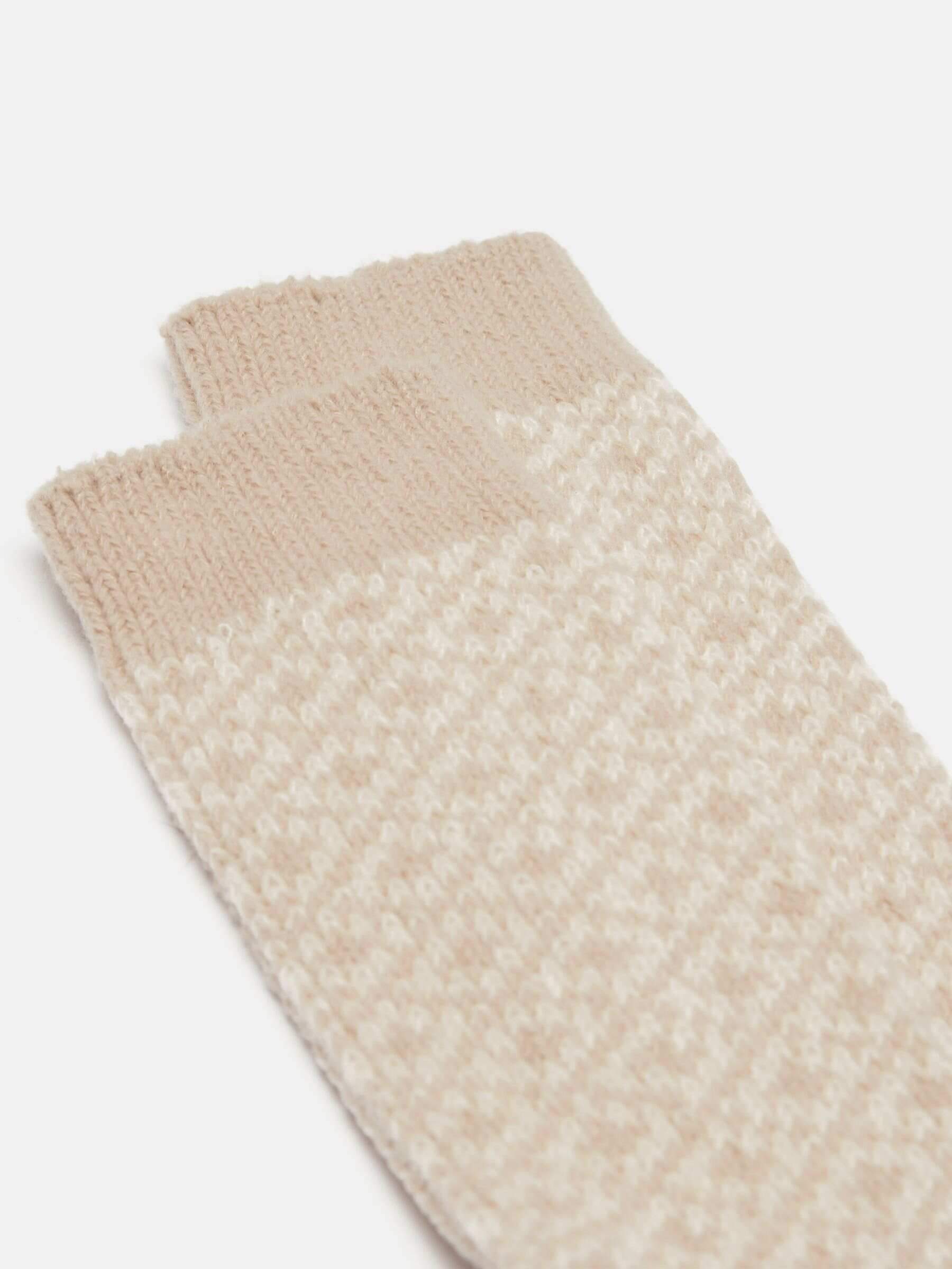 Women's Toasty Oatmeal Cosy Geometric Socks (size 4-8)