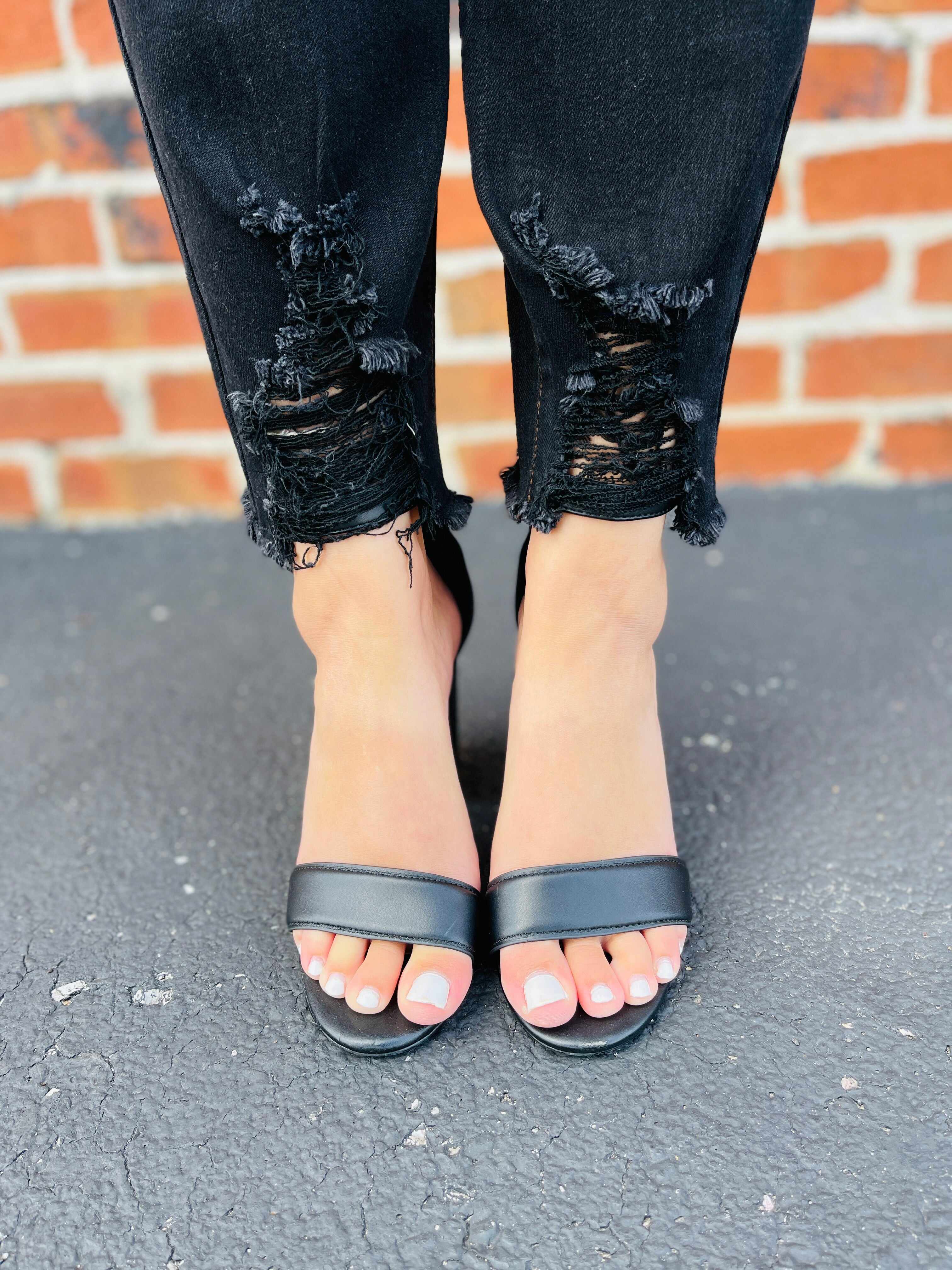 PLUS/REG Play It Straight Leg Jeans