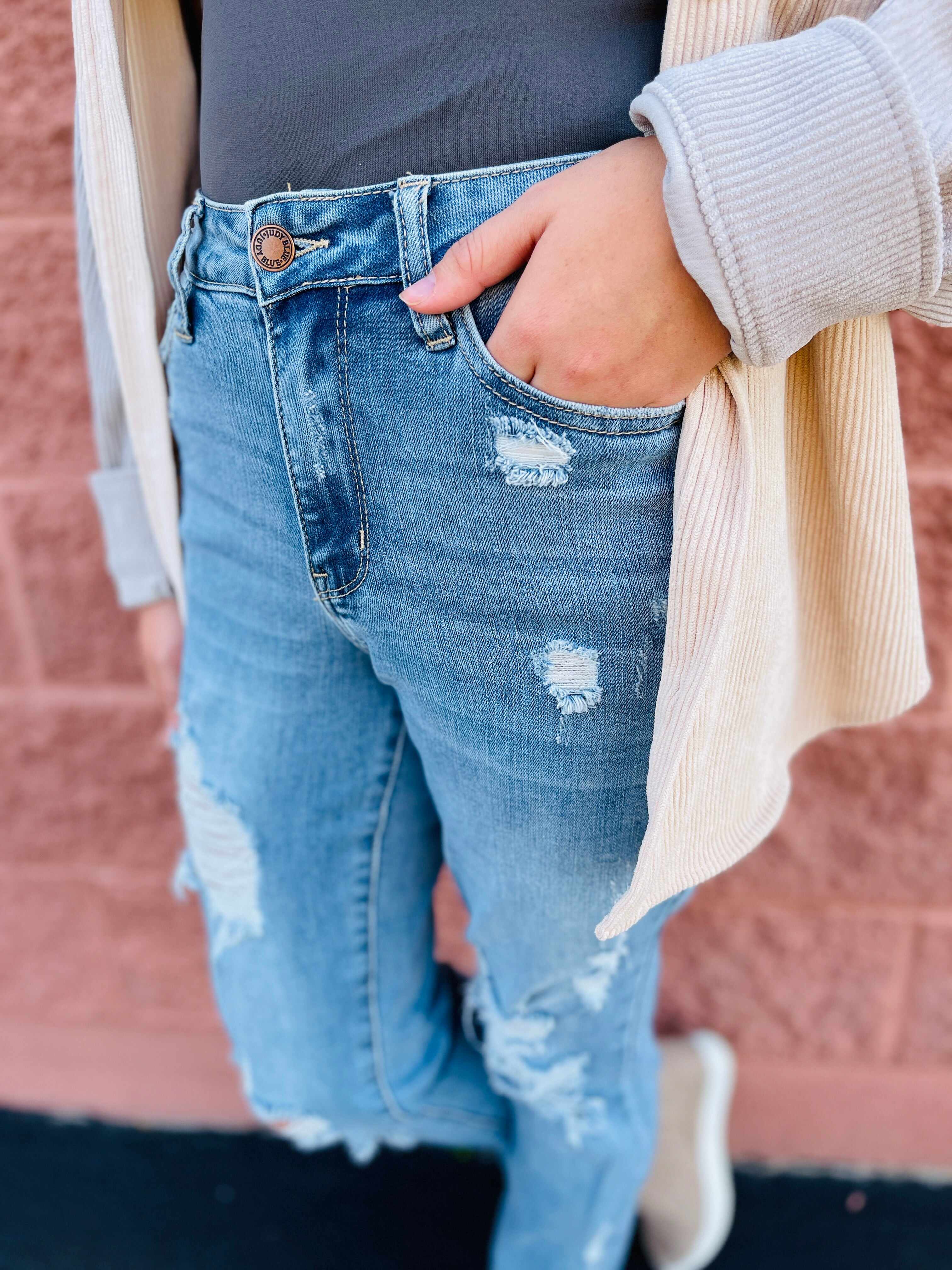Plus/Reg Don’t Be Distressed Boyfriend Jeans