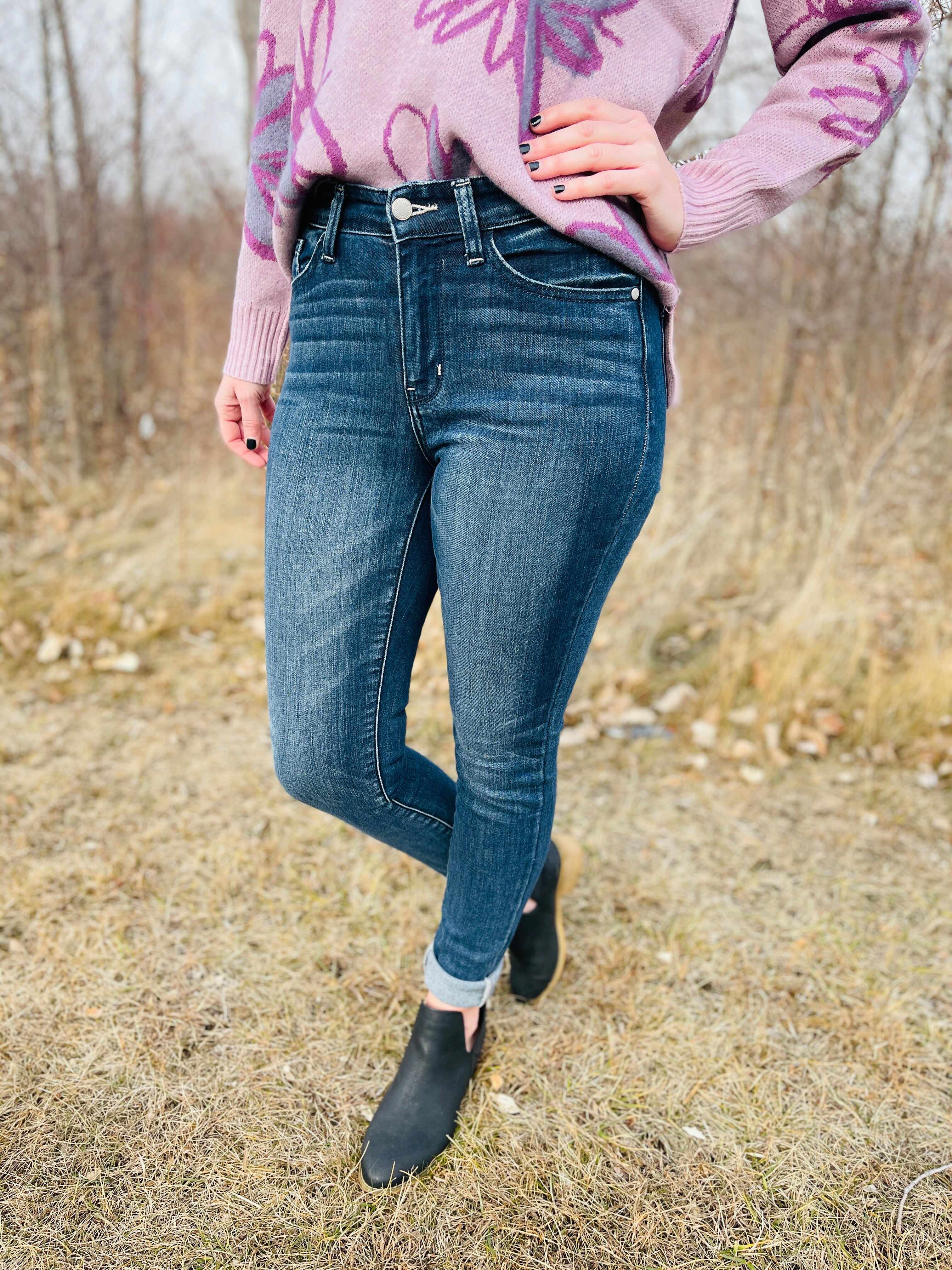 PLUS/REG Picture Perfect Skinny Jeans