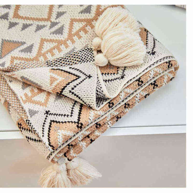 Cozy Shape Pattern Tassel Knitted Blanket