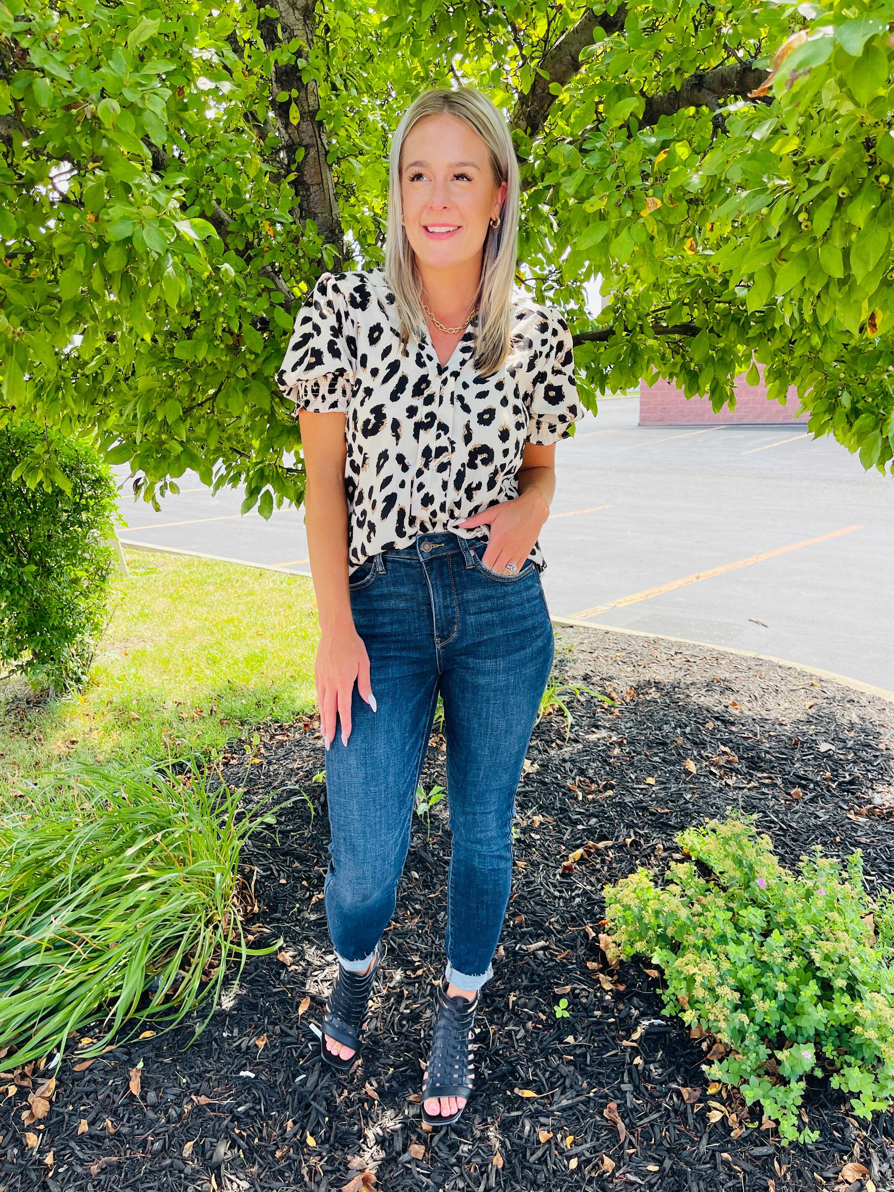 MARKDOWNS! Tummy Control and Butt Lifting Skinny Jeans in Reg/Curvy The Trifecta Fourth Restock!