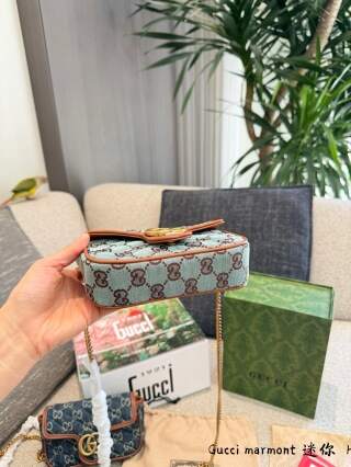 Gucci GG Marmont series mini chain bag