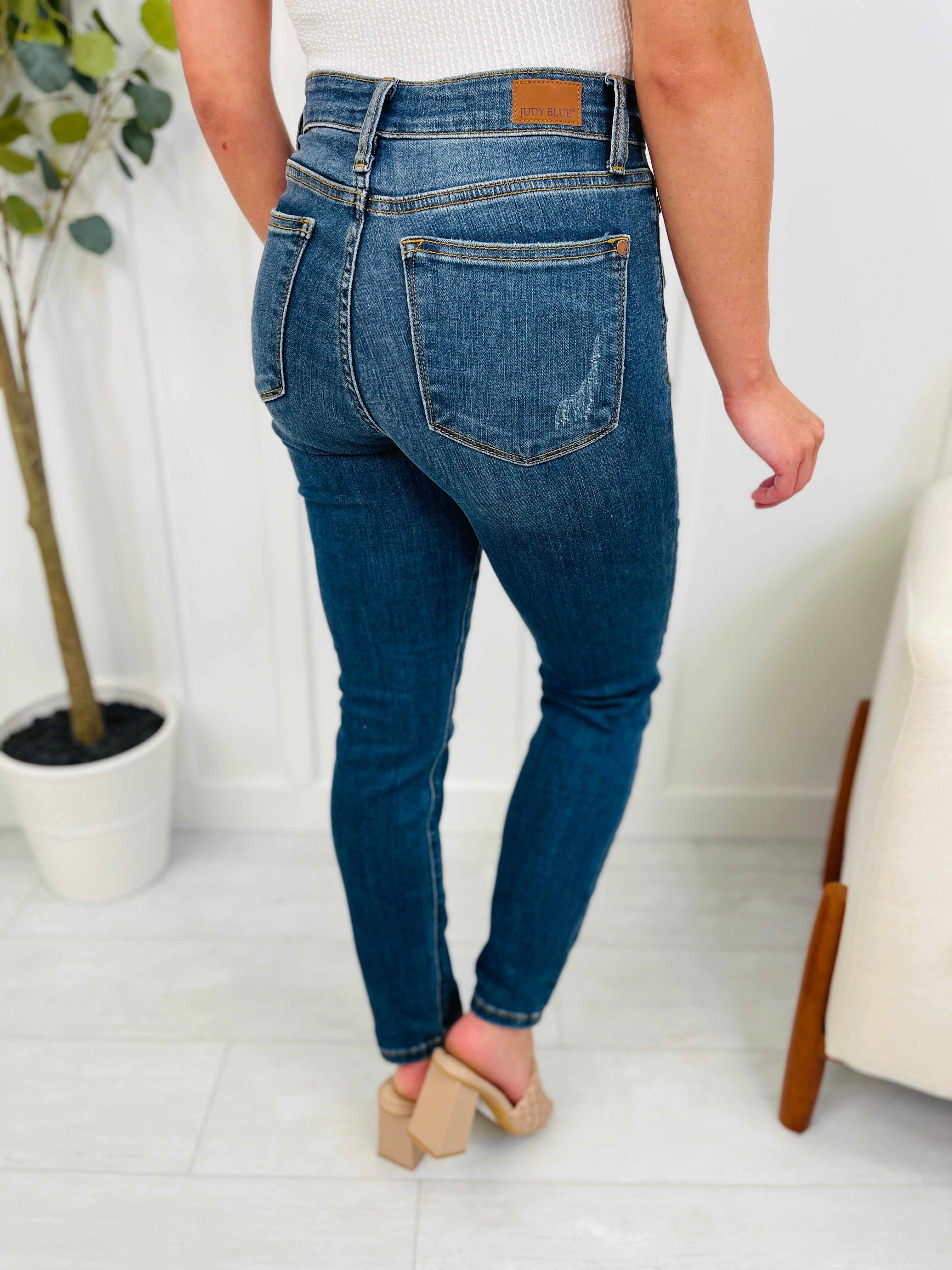 Mid Rise Plus/Reg Everyday Essential Relaxed Fit Jeans - Multiple Inseams!