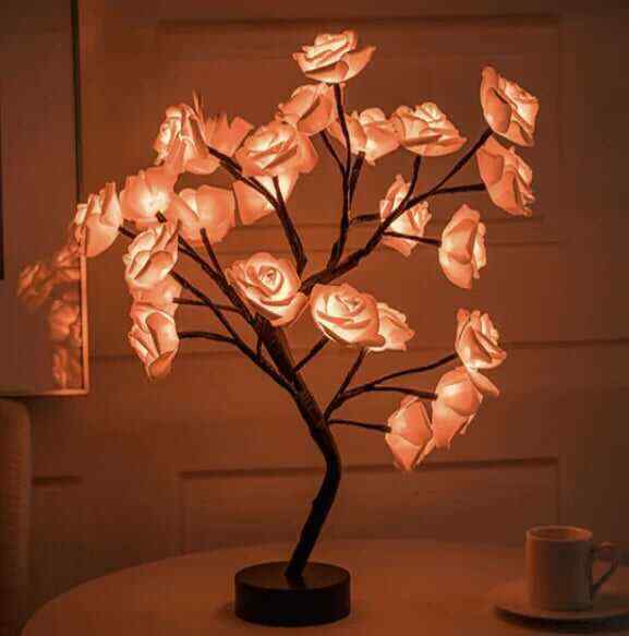 Forever Rose Tree Lamp