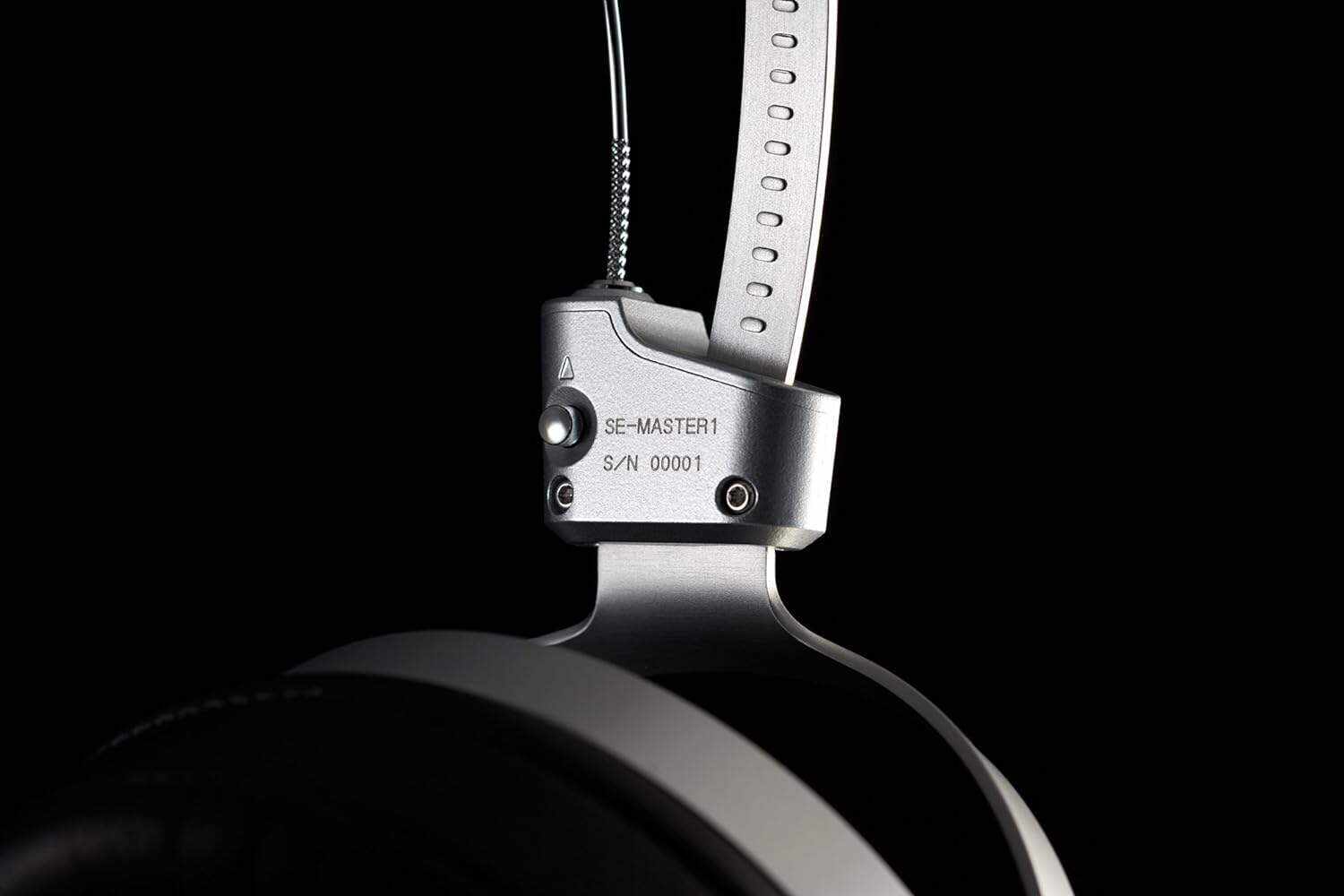 Pioneer Hi-Res Hand-Crafted Air Studios Monitor Reference Stereo Headphones, Black SE-MASTER1