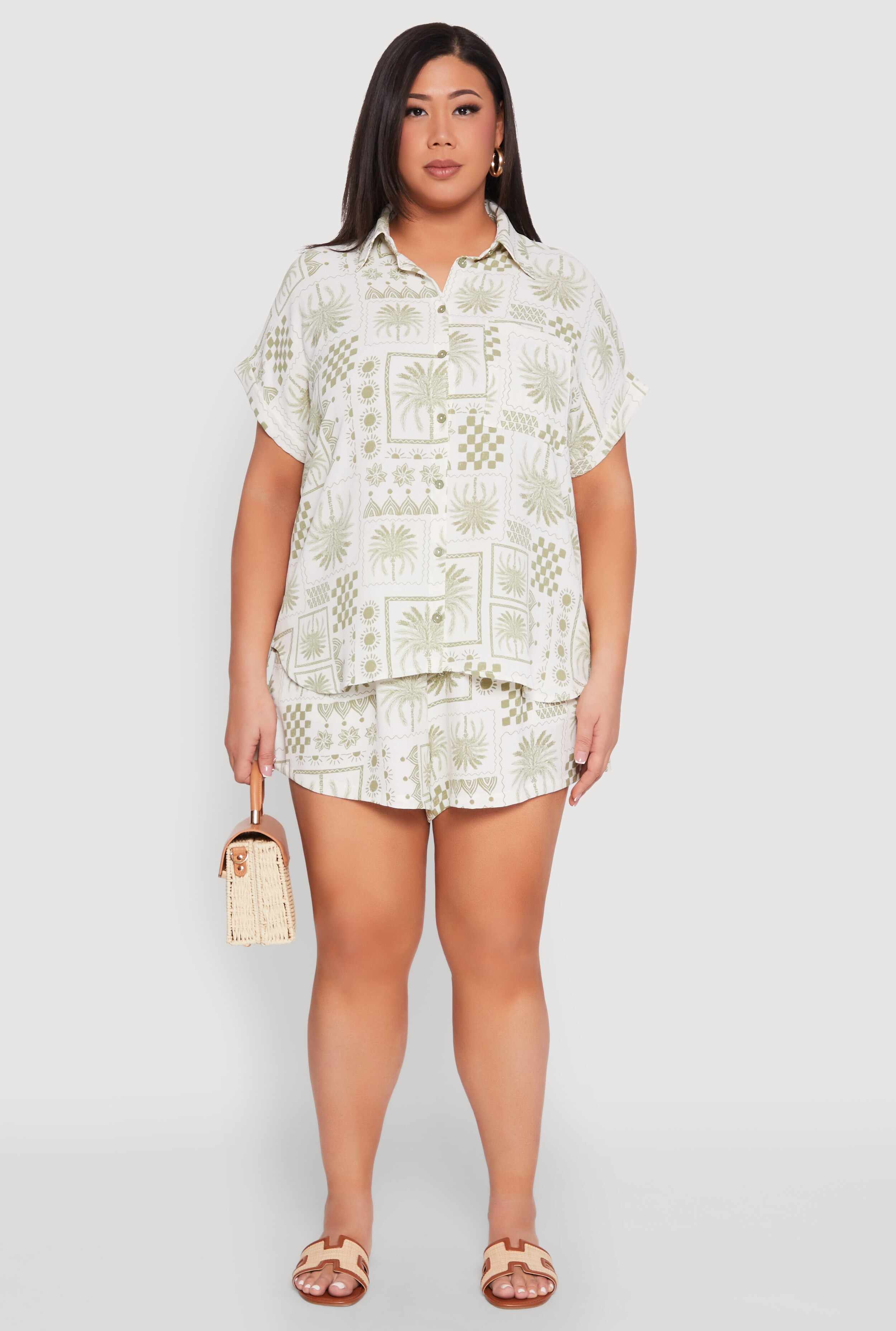 Plus Size Checkered Palm Print Shorts