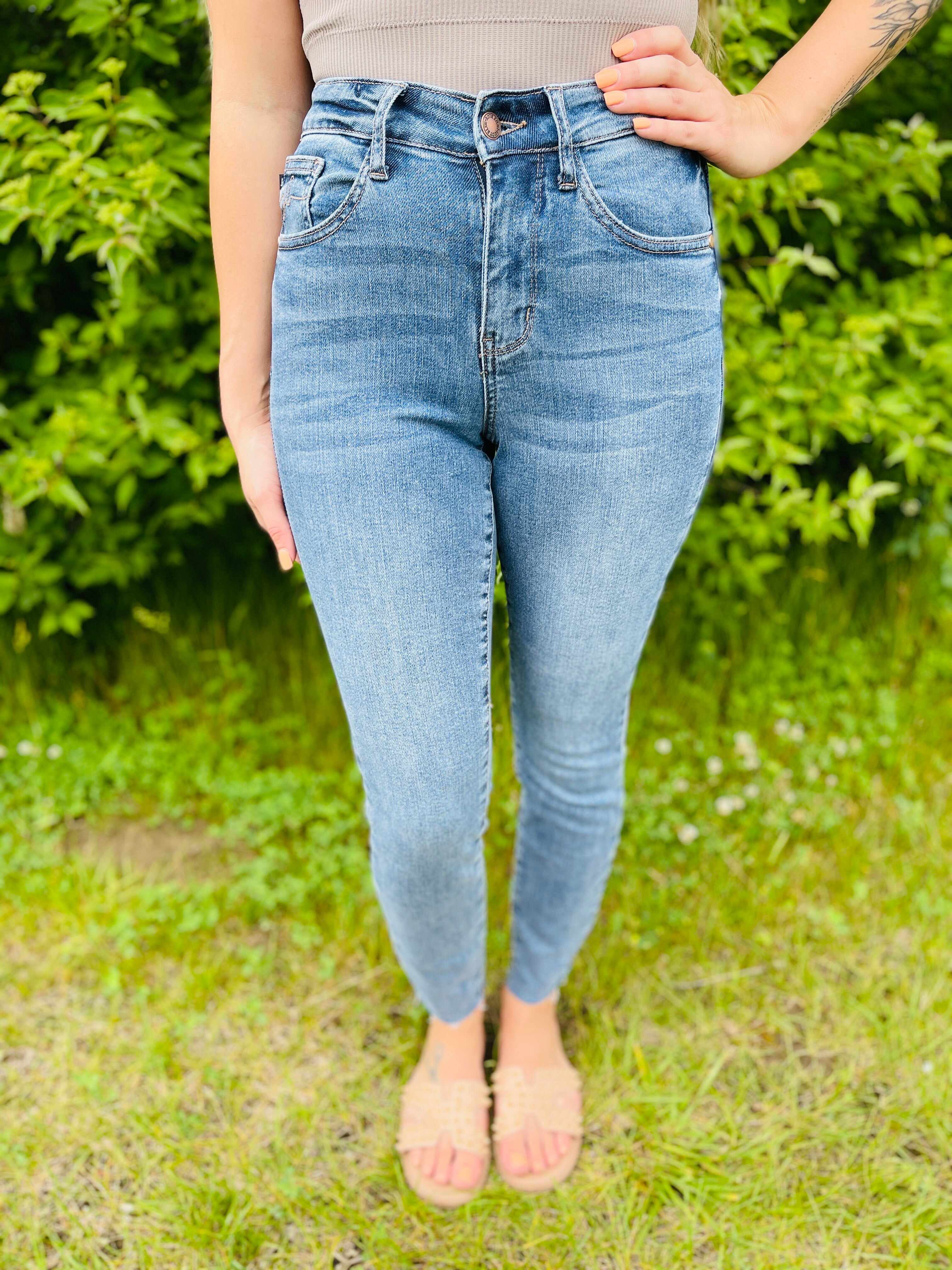 PLUS/REG Kick Back and Relaxed Fit Jeans