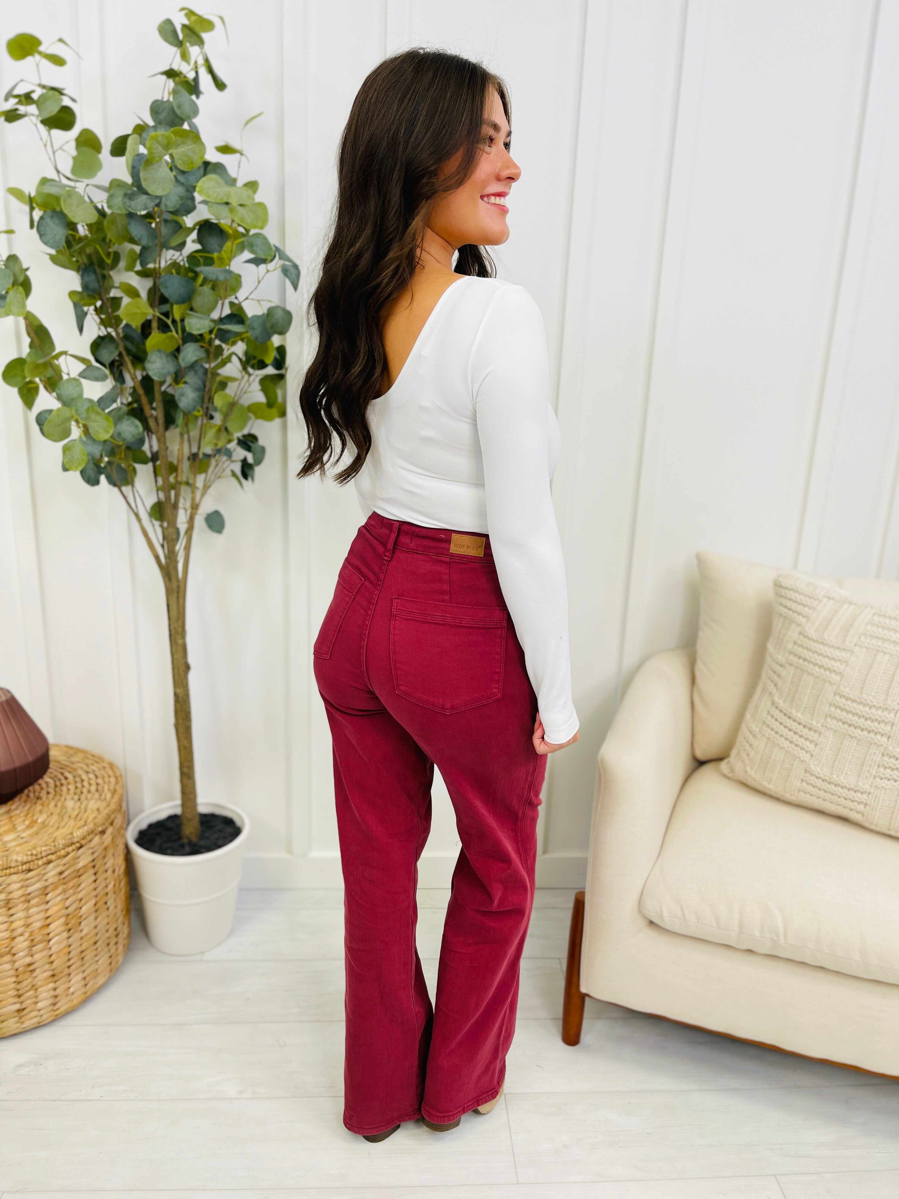 REG/CURVY Red, Red Wine Straight Burgundy Jeans