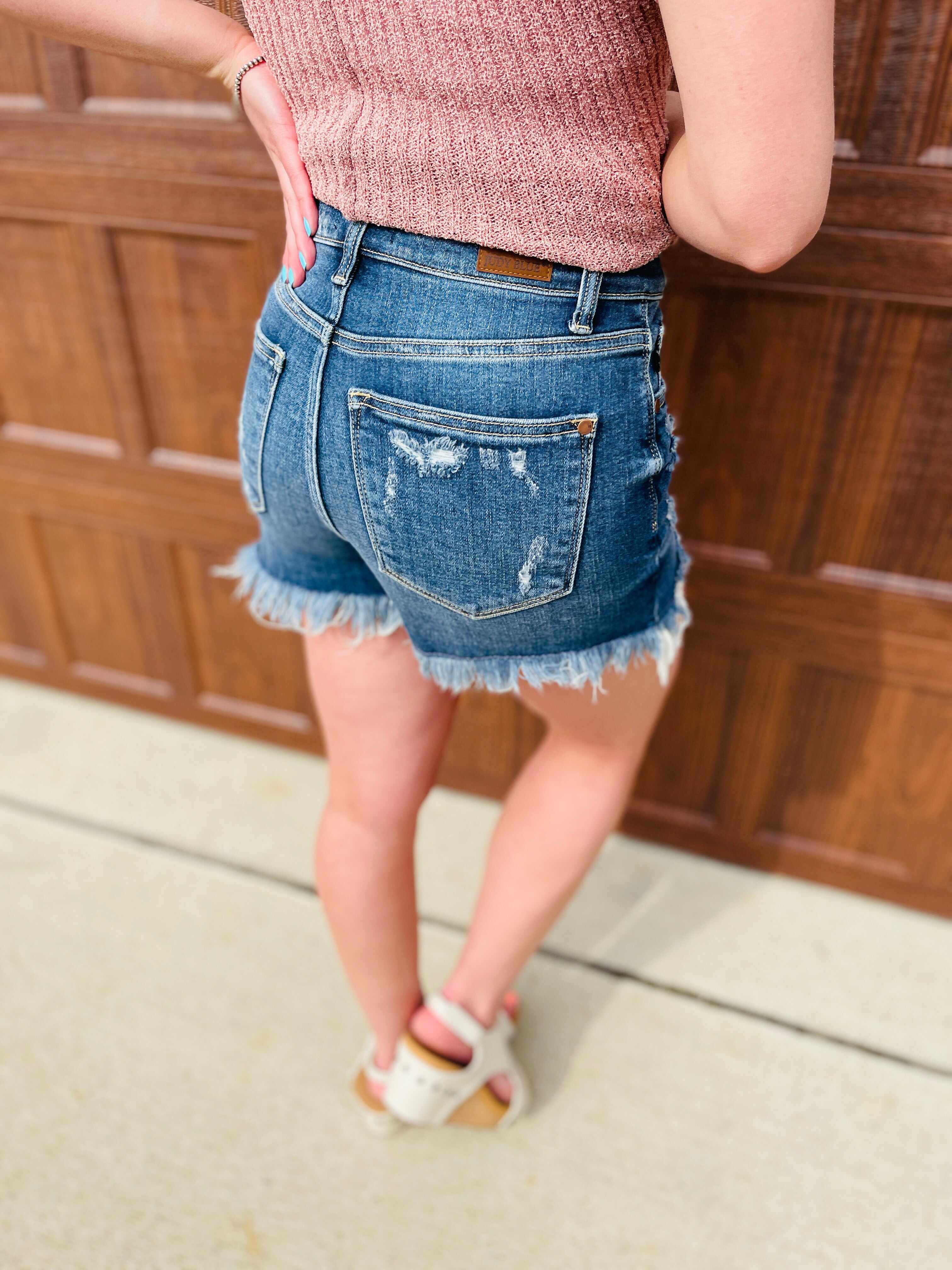 Plus/Reg Toes in the Sand Shorts