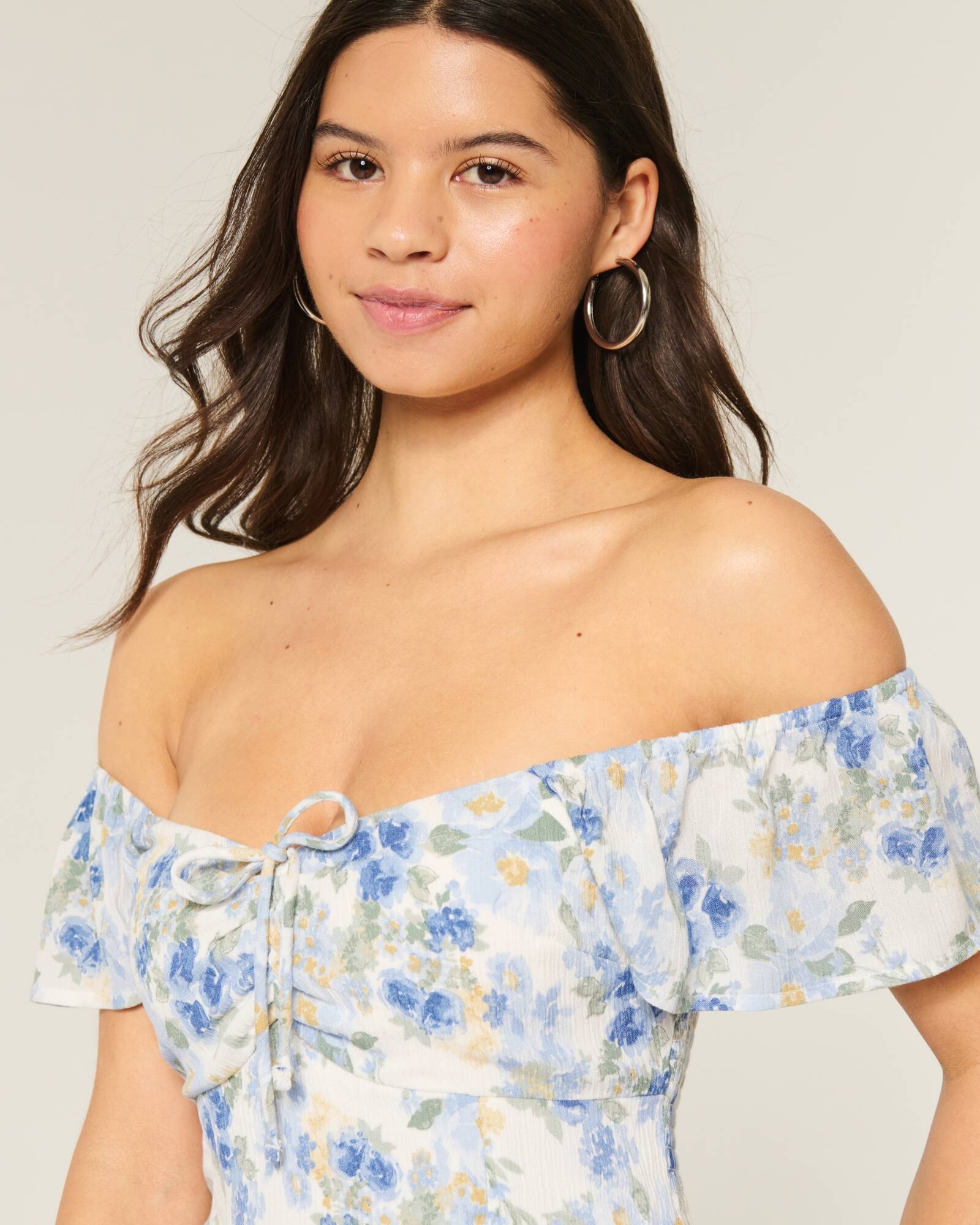 On\/Off-the-Shoulder Maxi Dress