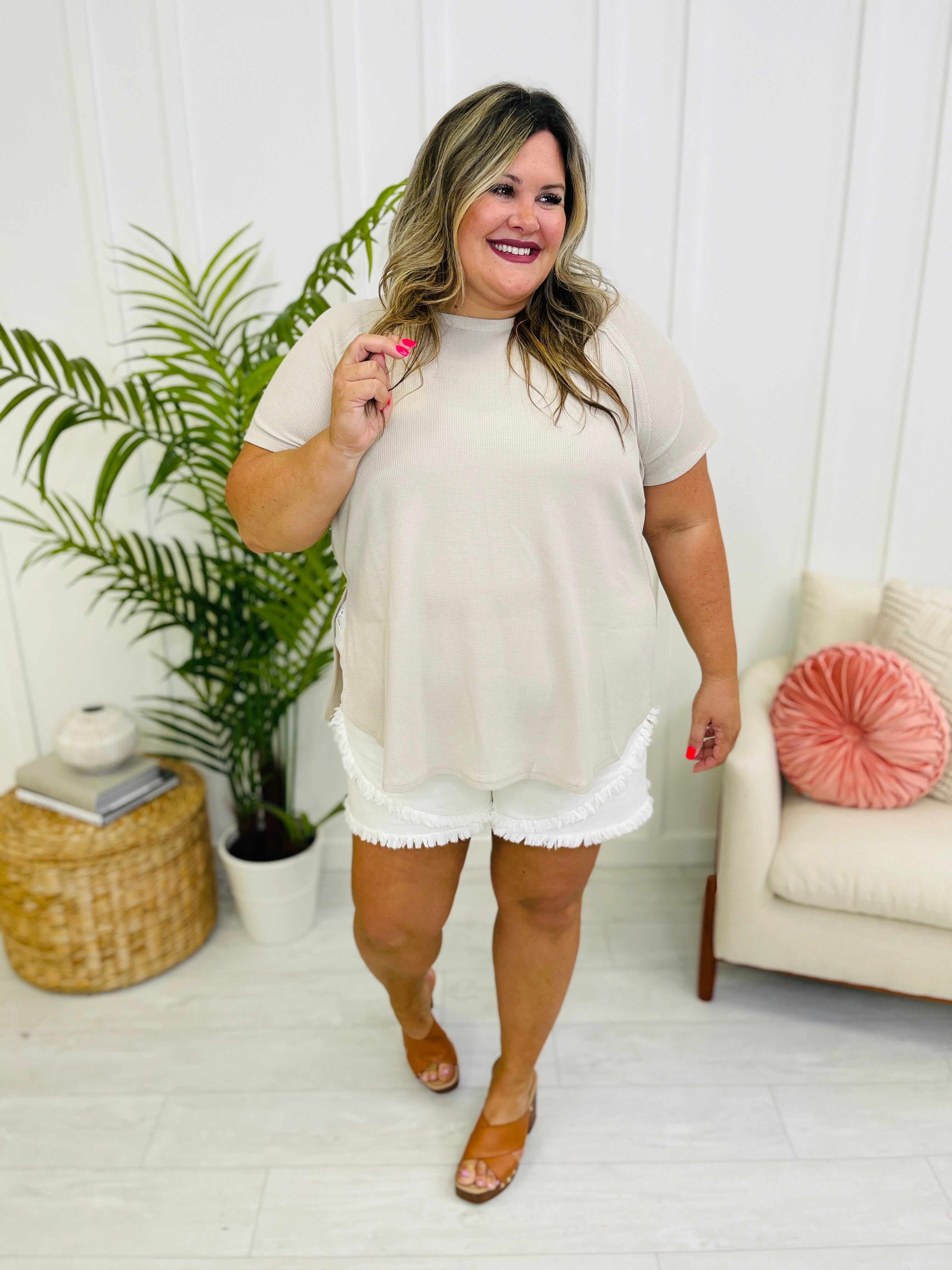 REG/CURVY Pretty Fly Tulip Hem Shorts