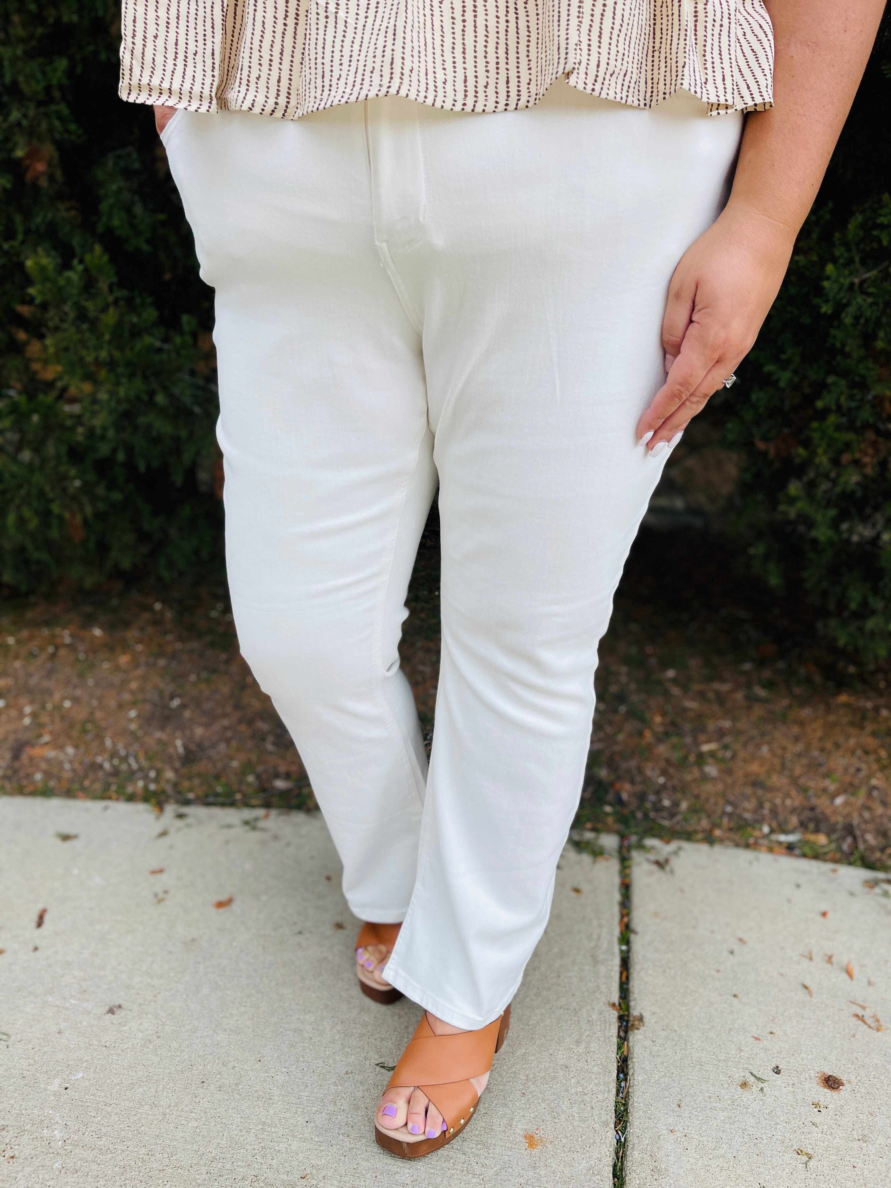 REG/CURVY Meant To Be Bootcut Jeans