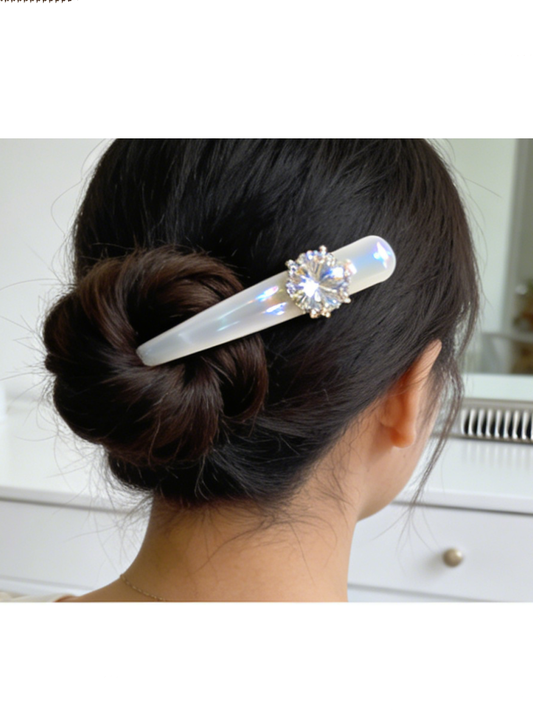 Fashion White Acrylic Zircon Hairpin