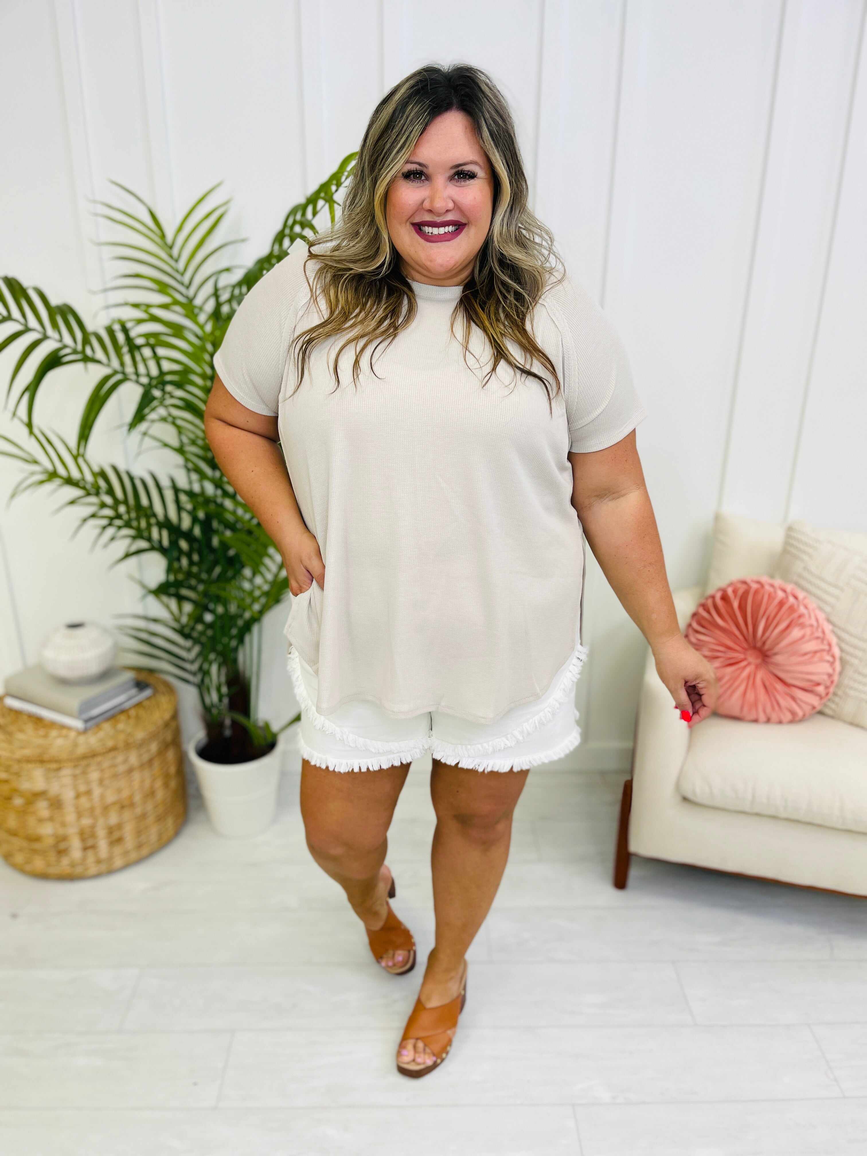 REG/CURVY Pretty Fly Tulip Hem Shorts