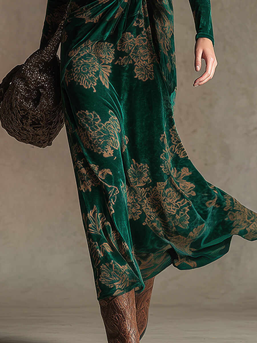 Elegant Retro Gold Print V-neck Green Velvet Maxi Dress