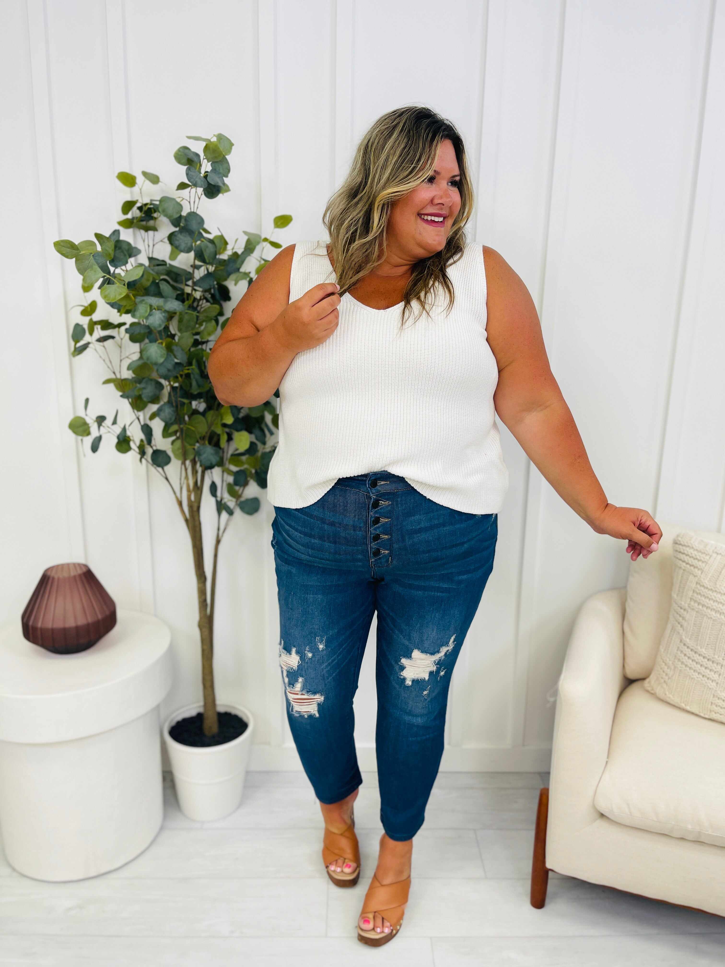 REG/CURVY Boyfriend Material Button Fly Boyfriend Jeans