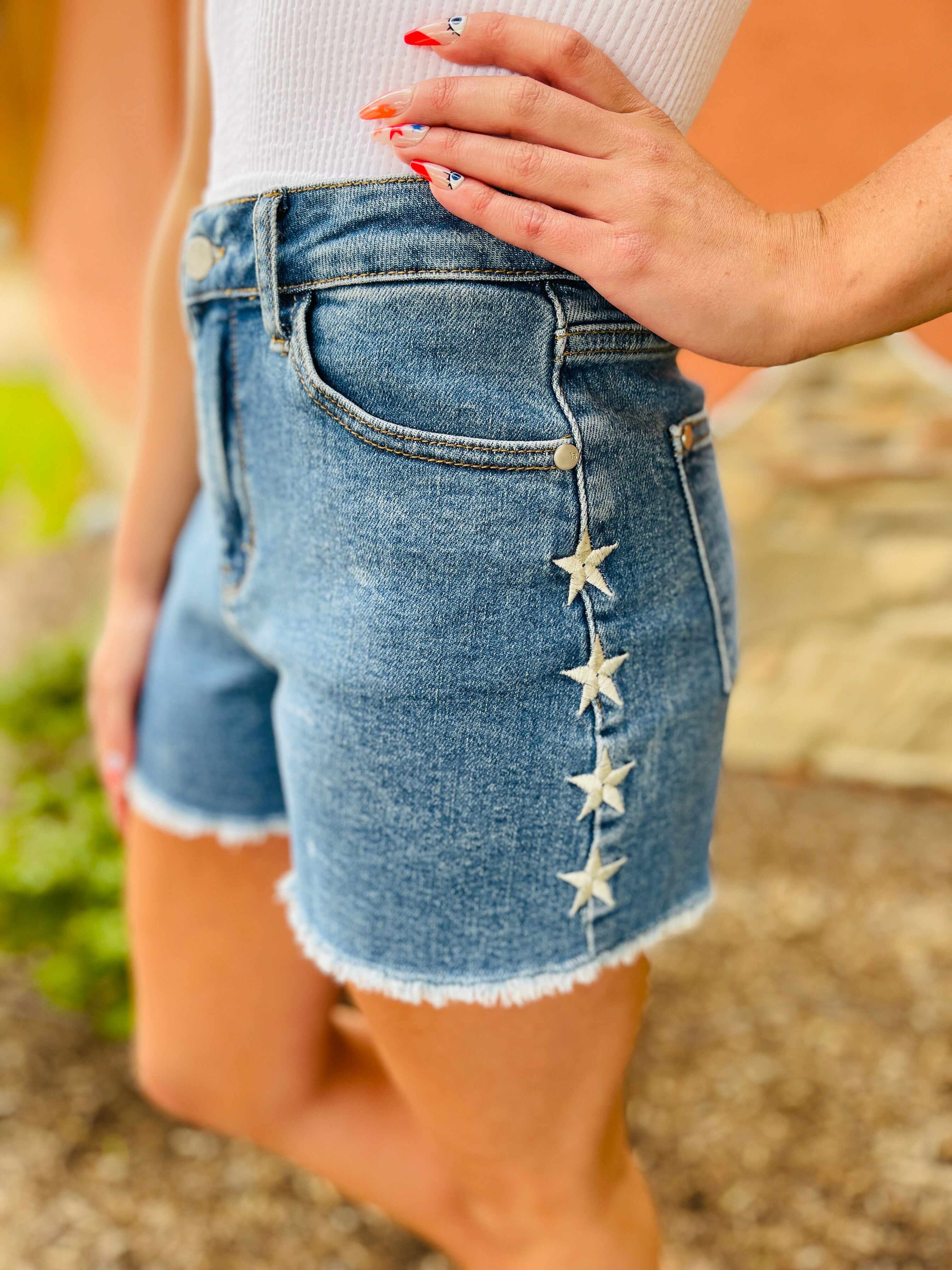 REG/CURVY Starstruck Cutoff Shorts