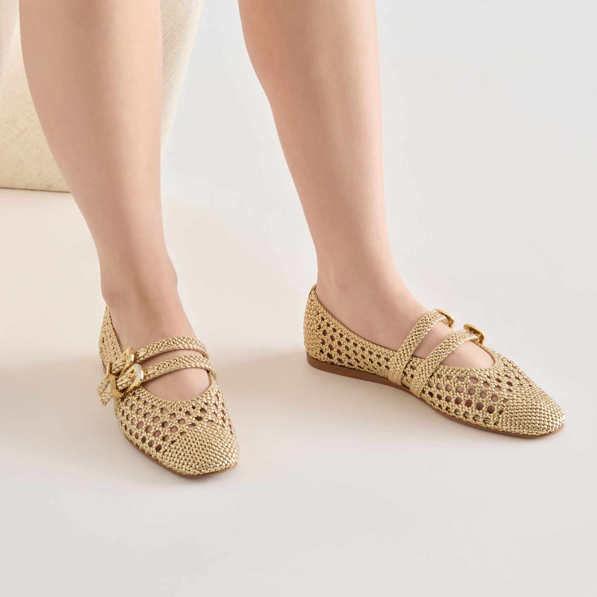 BAYLEE WOVEN BALLET FLATS GOLD WOVEN STELLA