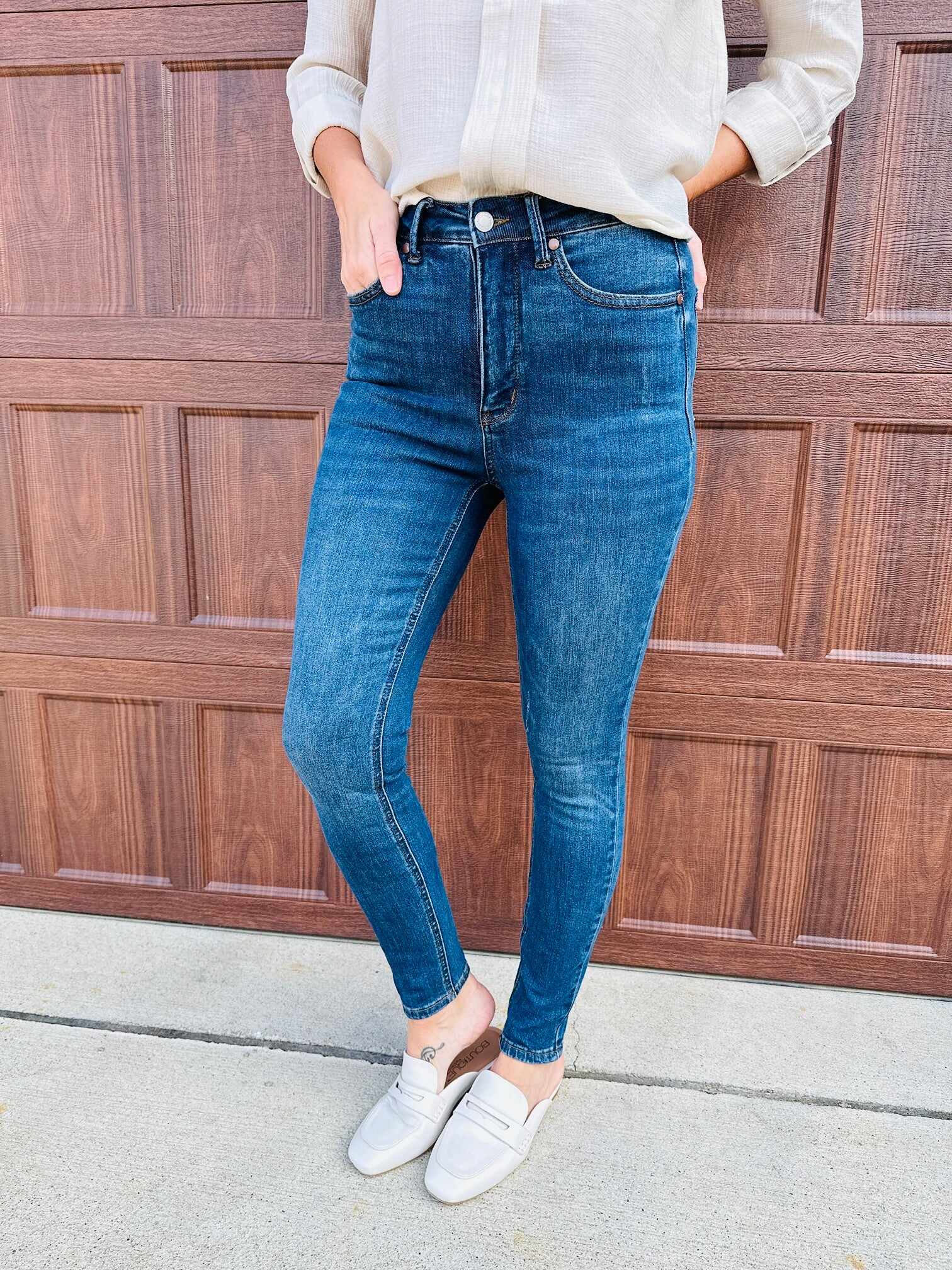REG/CURVY Triple Trouble Tummy Control and Butt Lifting Skinny Jeans