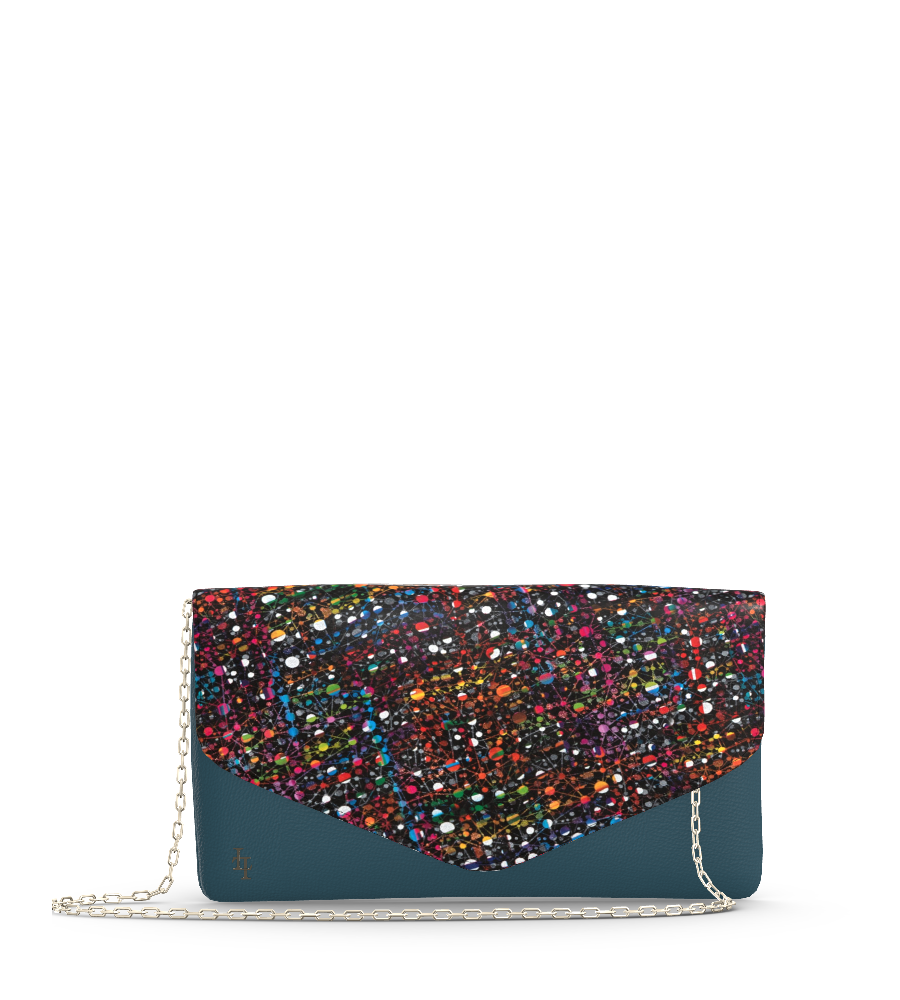 Comodo Envelope Clutch