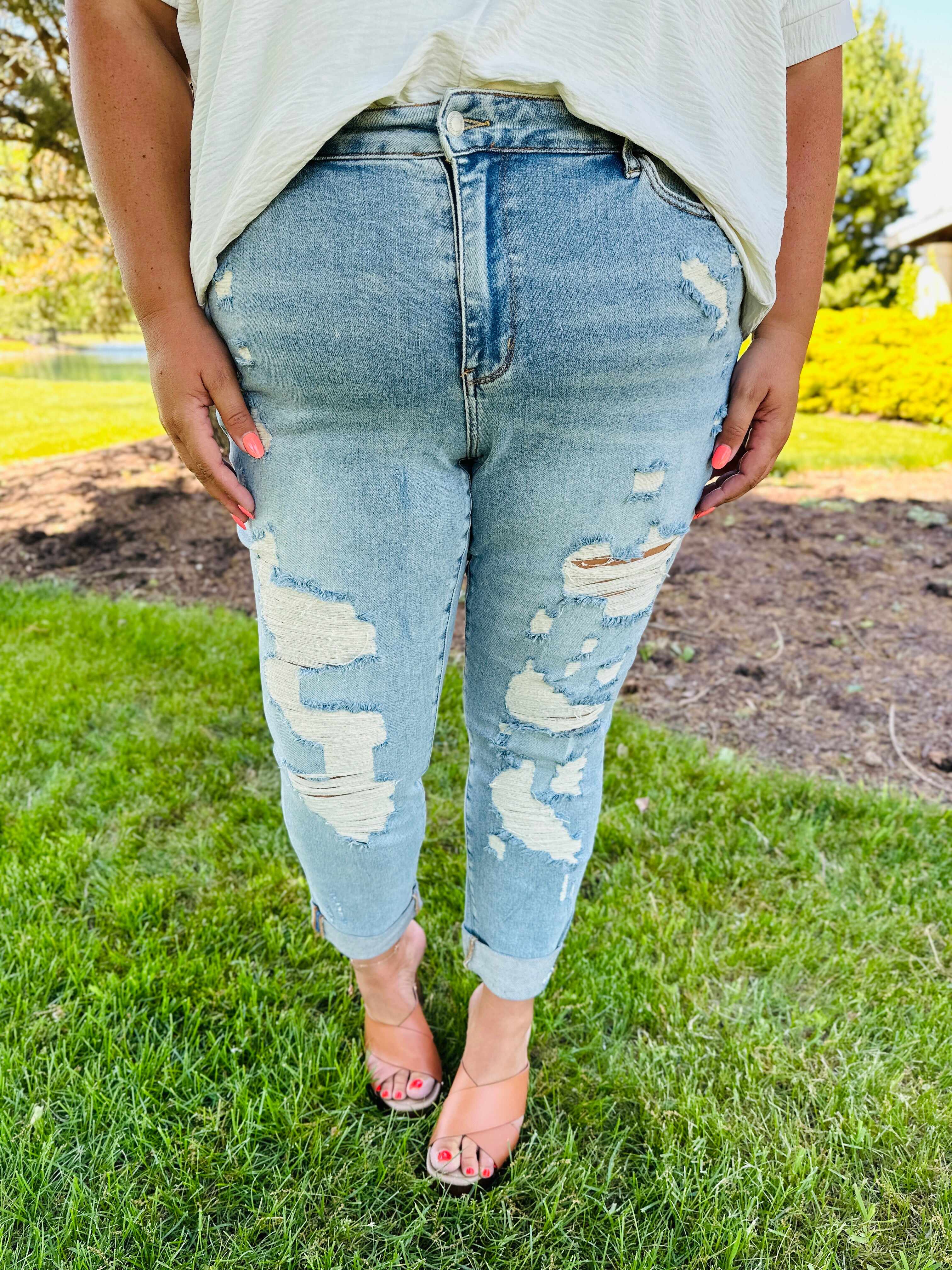 REG/CURVY Cuff It Boyfriend Jeans
