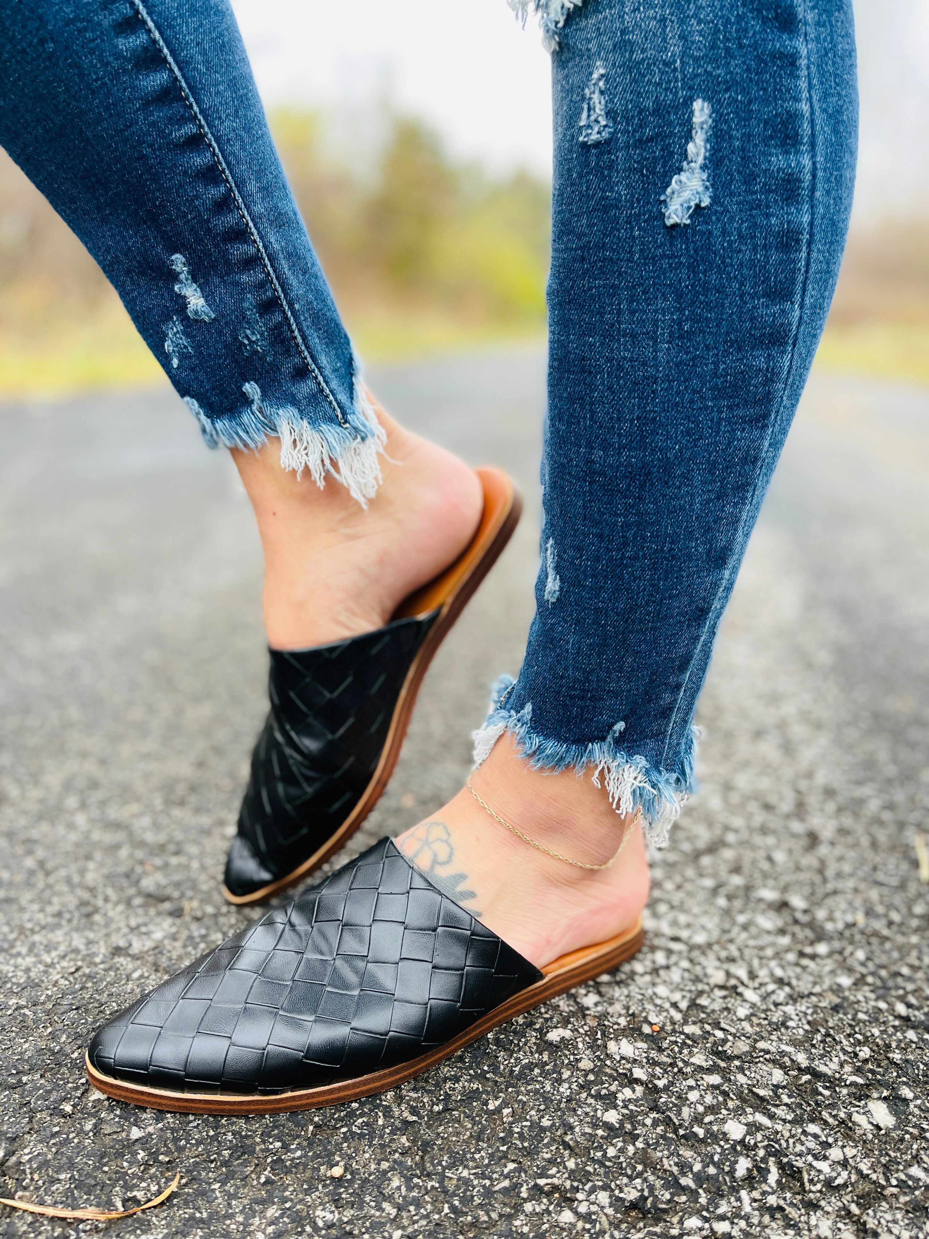RESTOCK! Plus/Reg First Pick Mid Rise Skinny Jeans