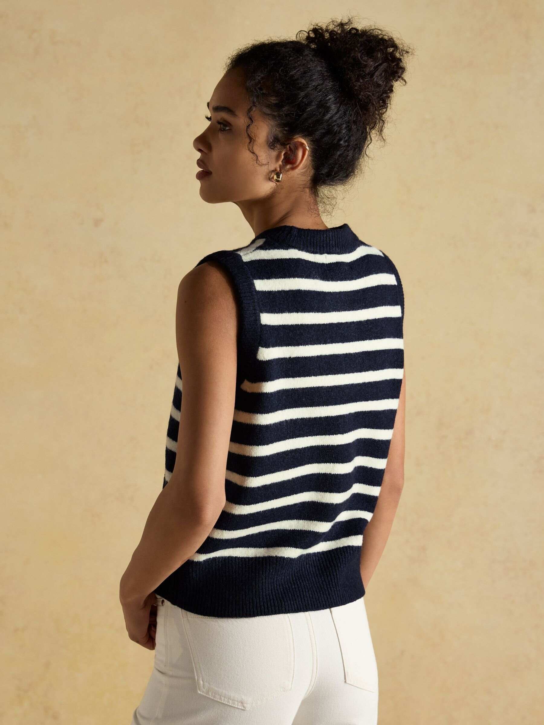 Holly Navy/White Knitted Vest