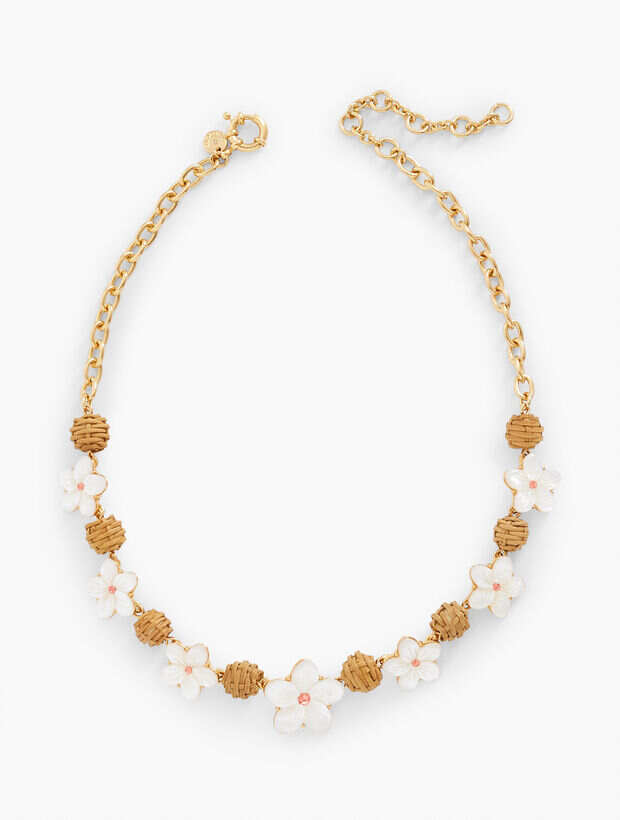 Carved Floral NecklaceVORY PEARL/GOLD