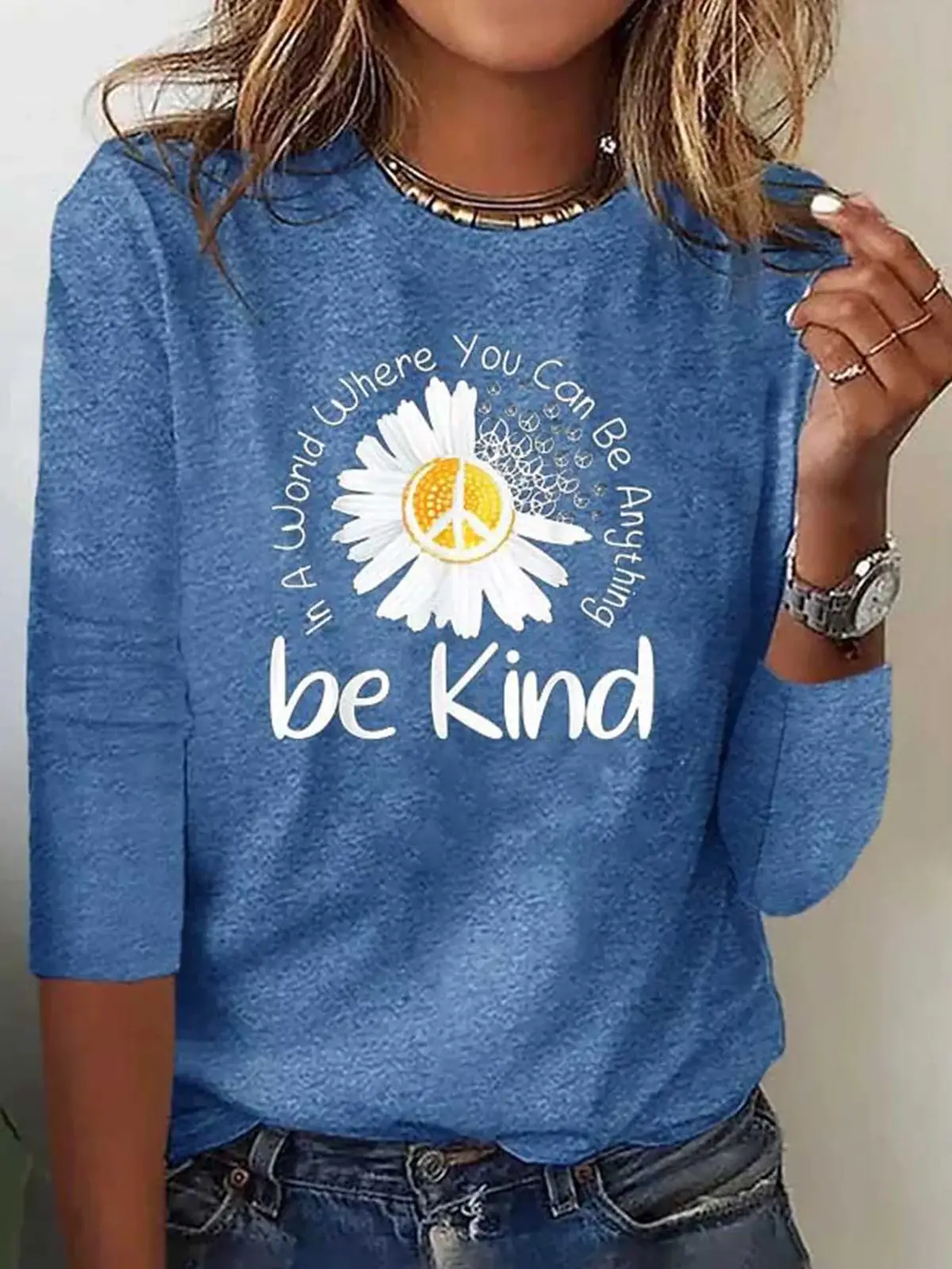 BE Kind crew neck long sleeve sweatshirt
