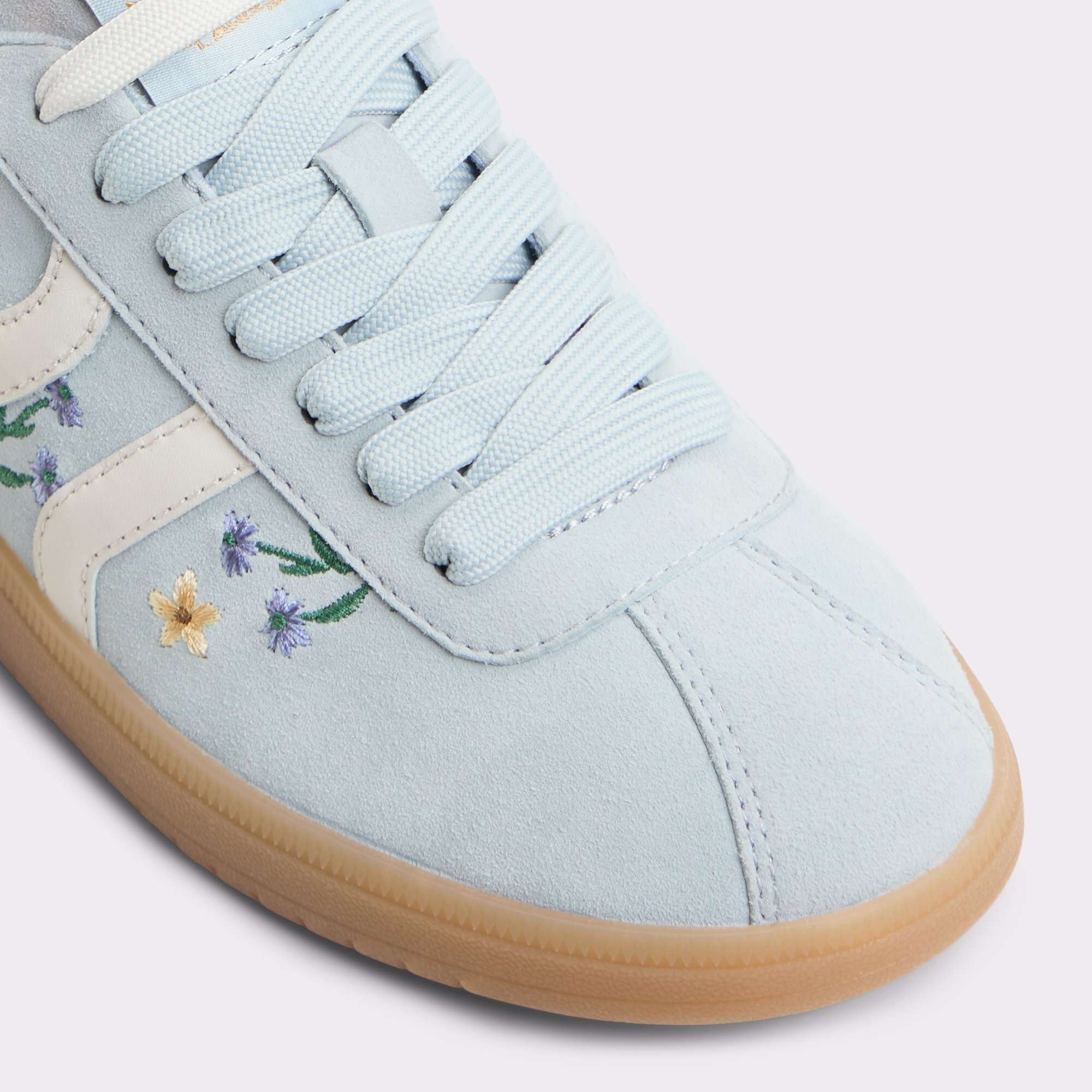 Chicsneaker