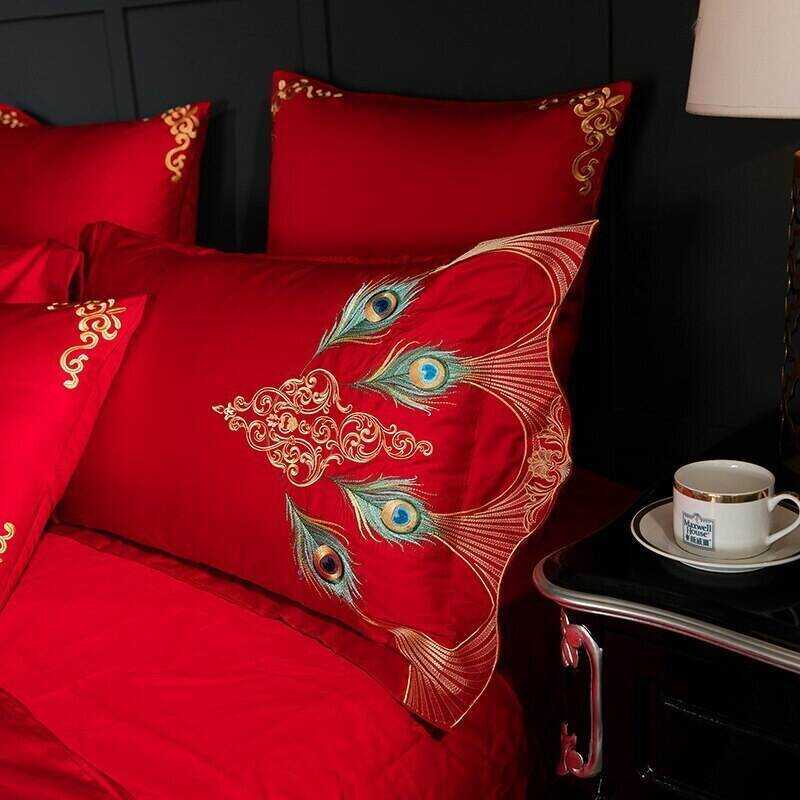 BlueCloud Peacock Bedding Set