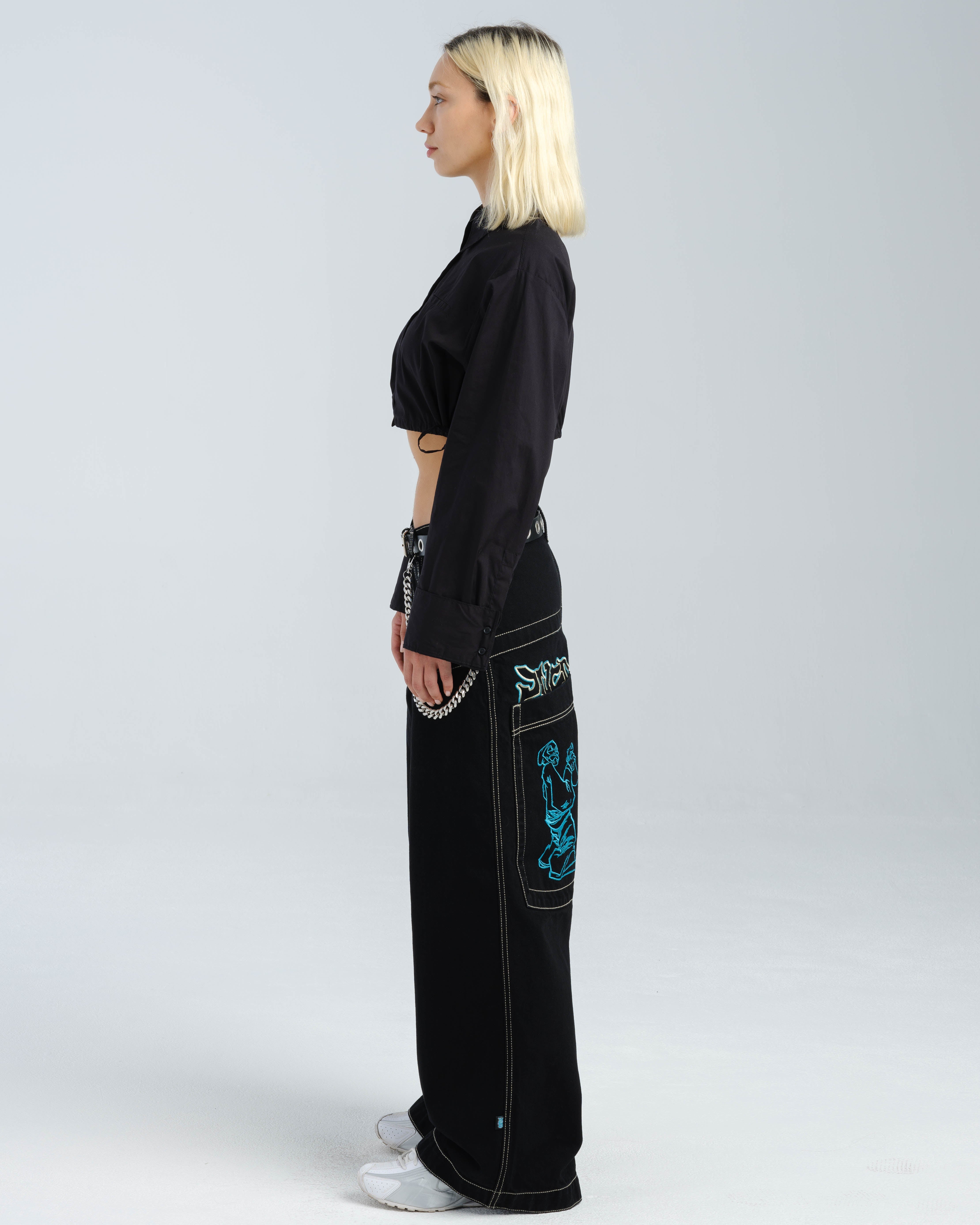 W Artistical Uprising. 26