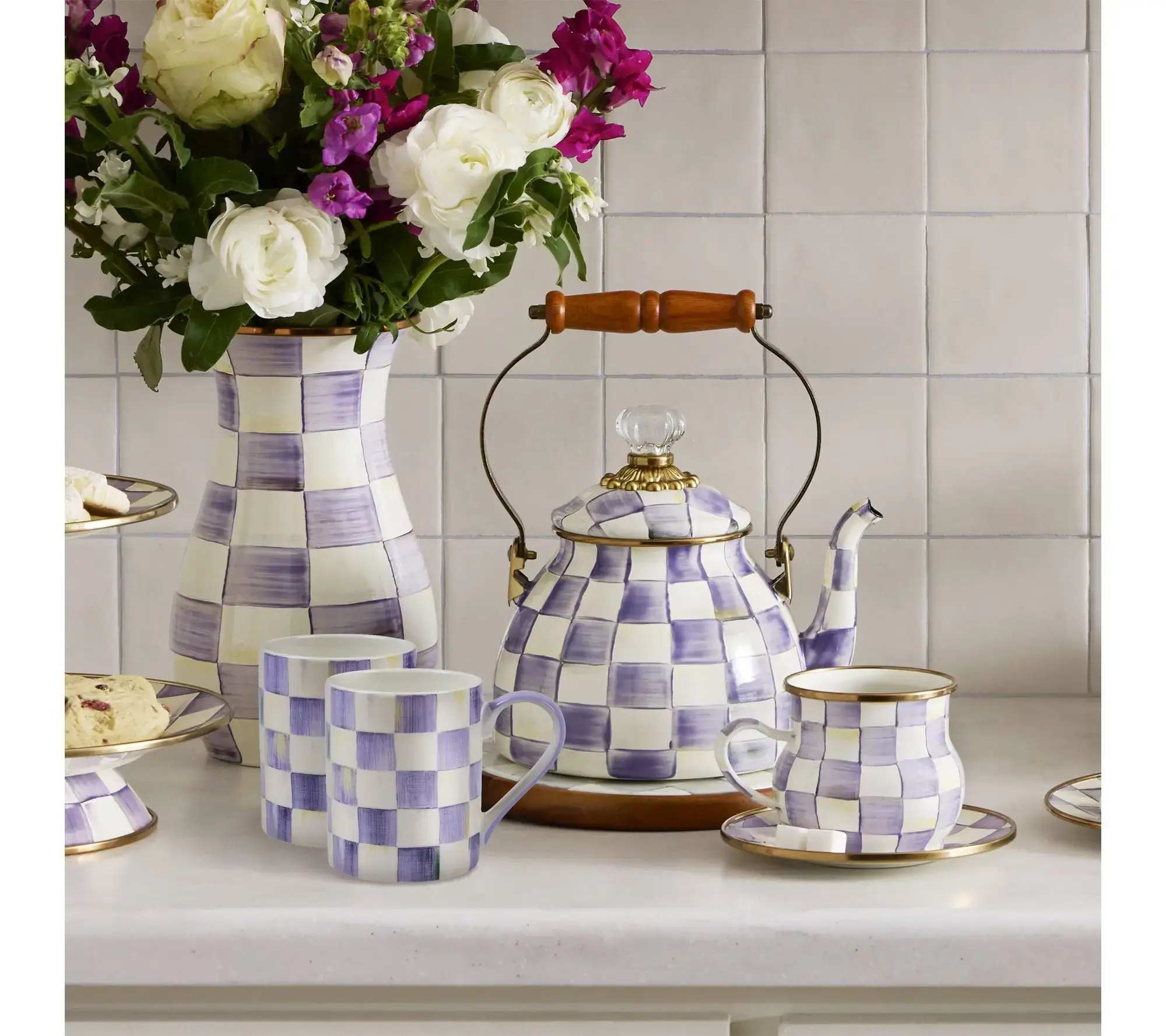 2Qt Enamel Tea Kettle and Set of 2 Mugs