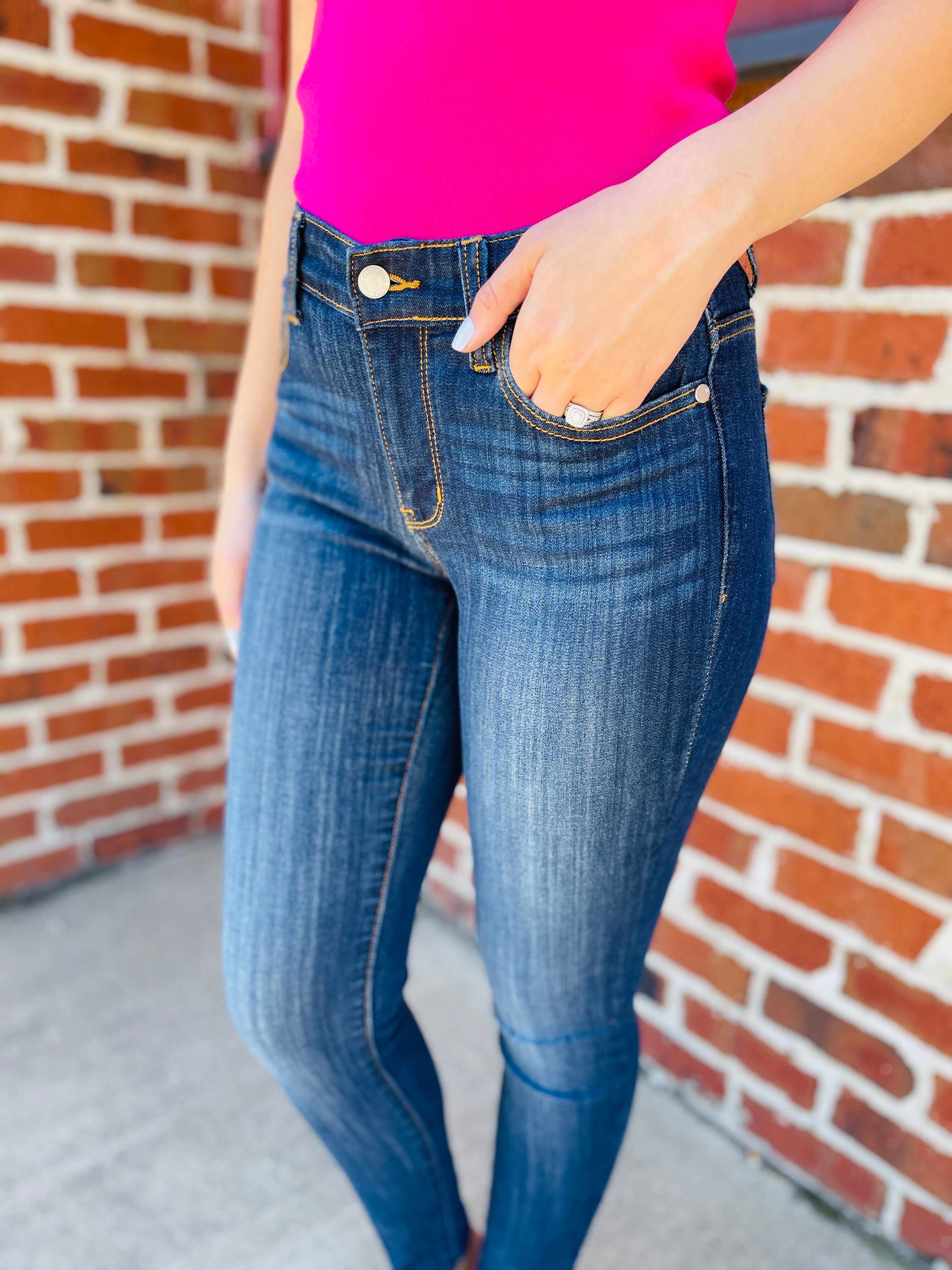 FIFTH RESTOCK! BEST SELLER!  Mid Rise REG/CURVY Work For The Weekend Skinny Jeans