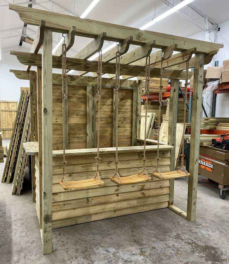 Yard Bars - The Swingford Bar by Taverns-To-Go (Various Sizes)