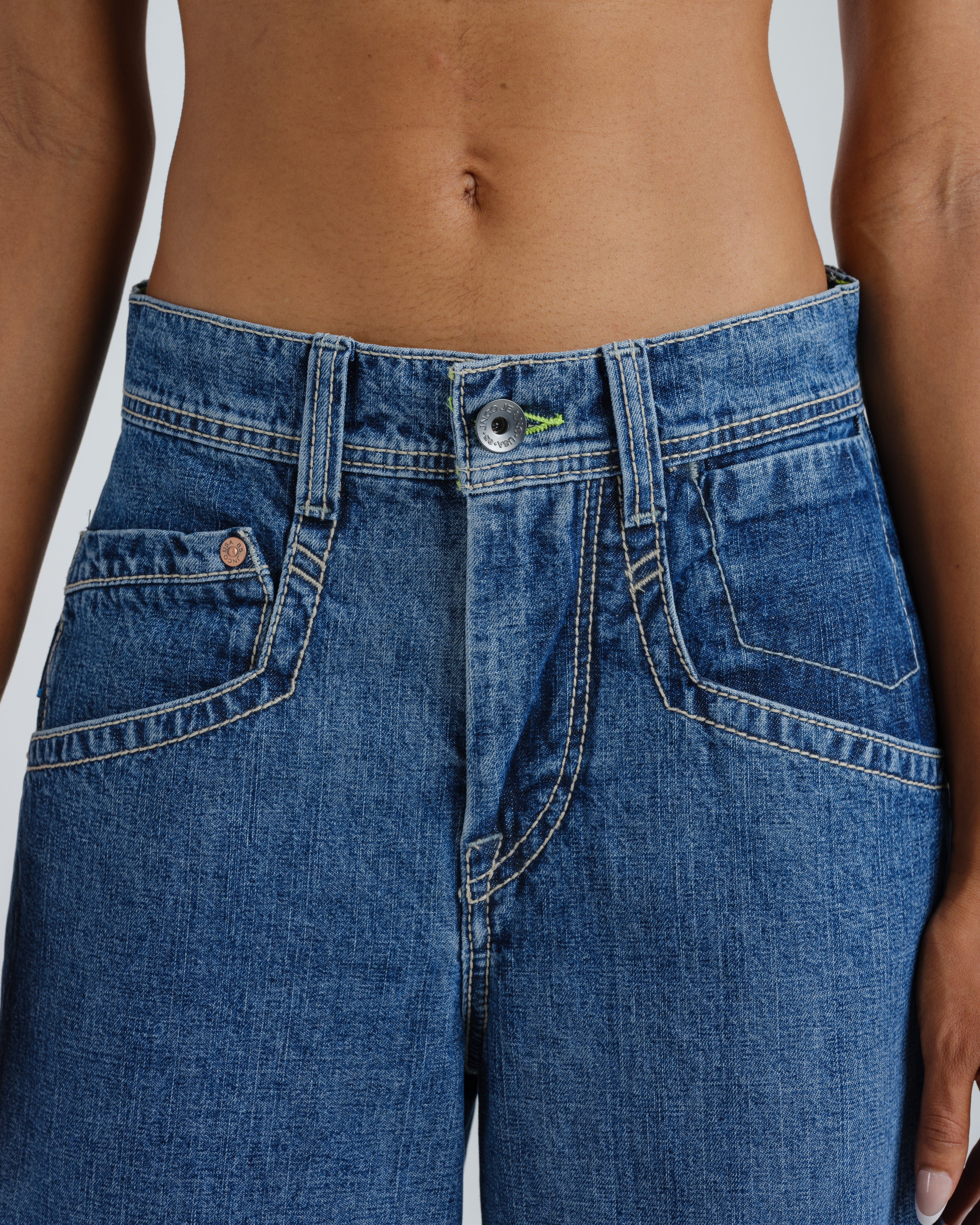 W Torque Cargo Carpenter. 23