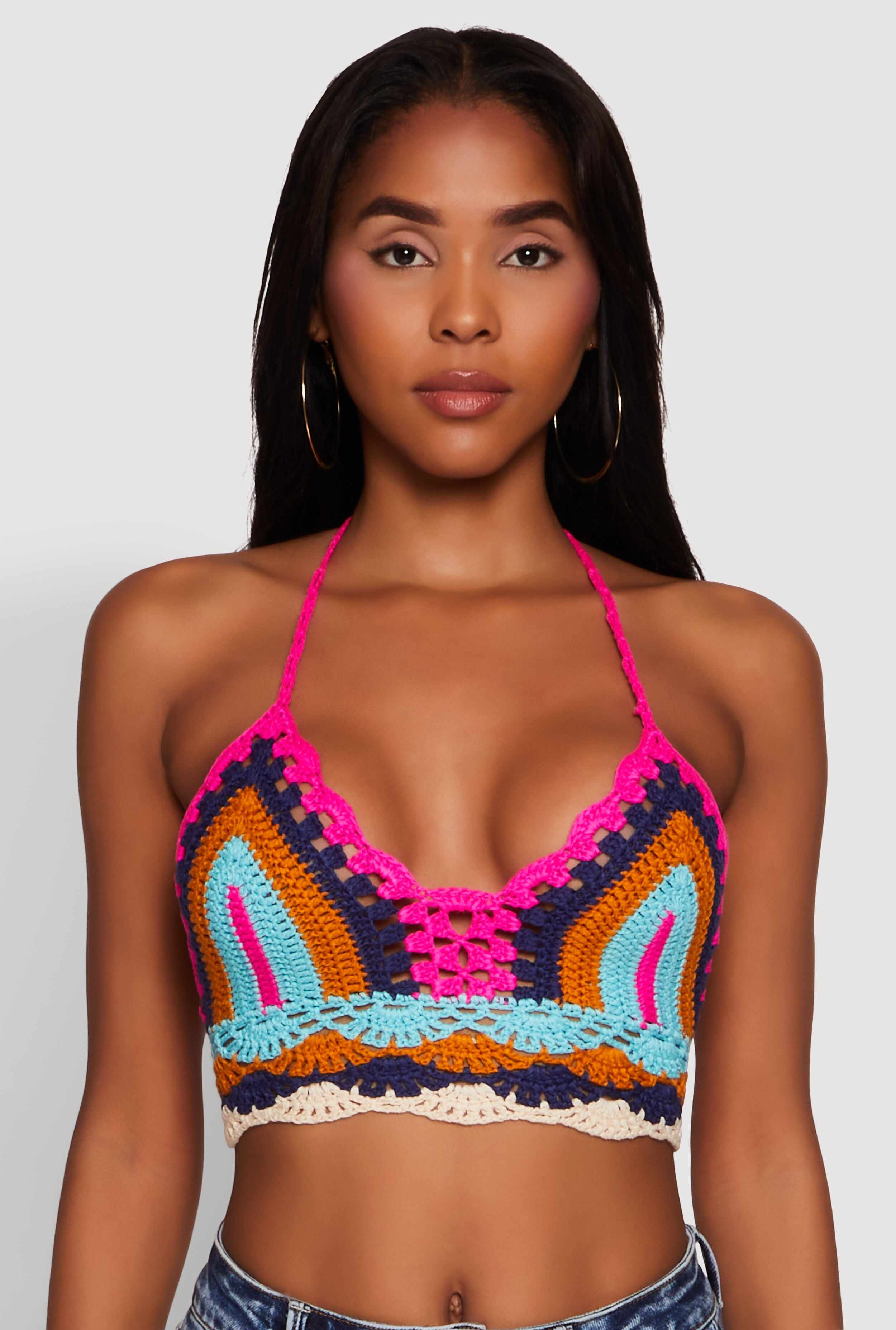 Trendy Crochet Patterned Cropped Halter Top