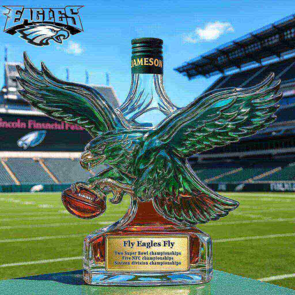 Philadelphia Eagles Retro Logo Whiskey Bottle