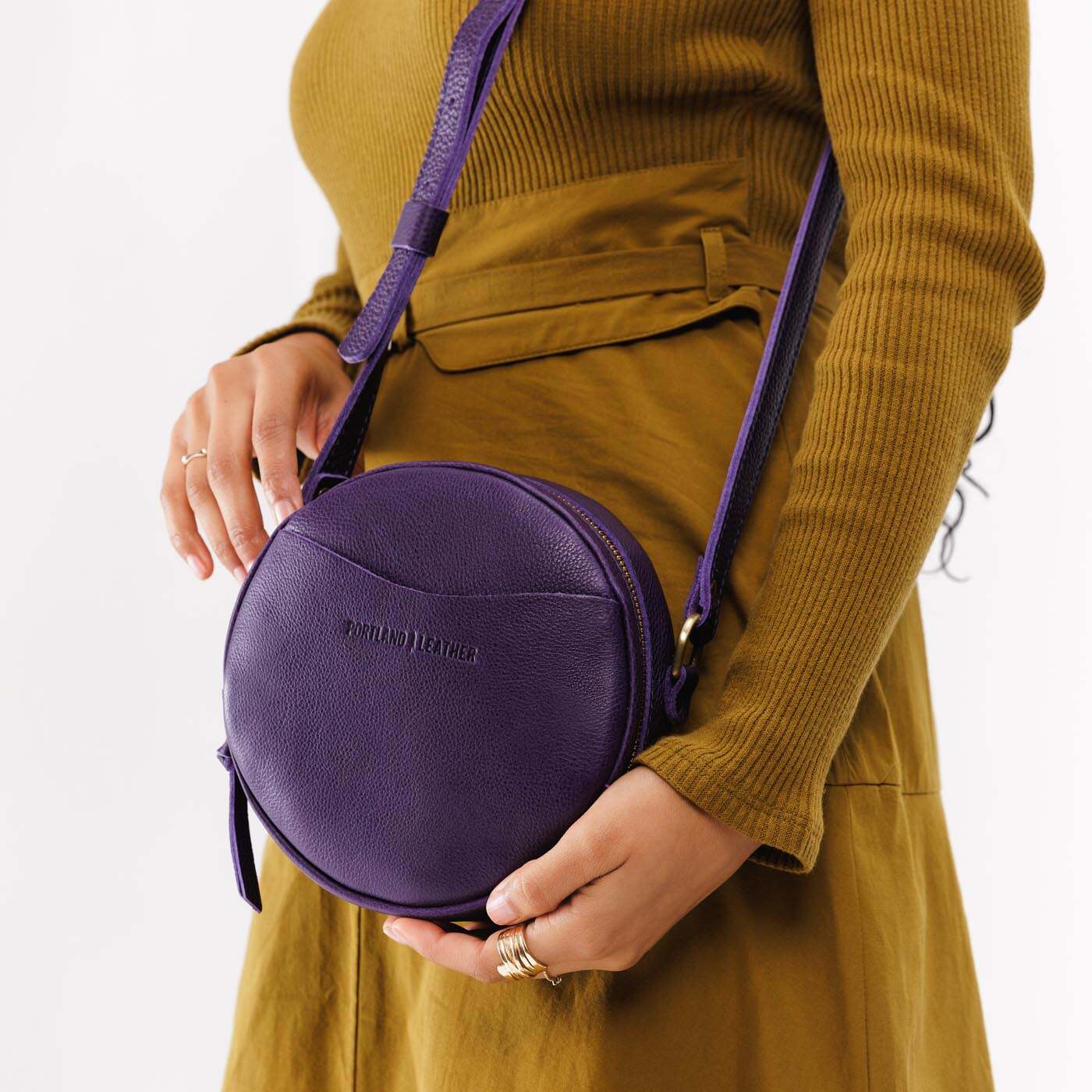 Circle Crossbody