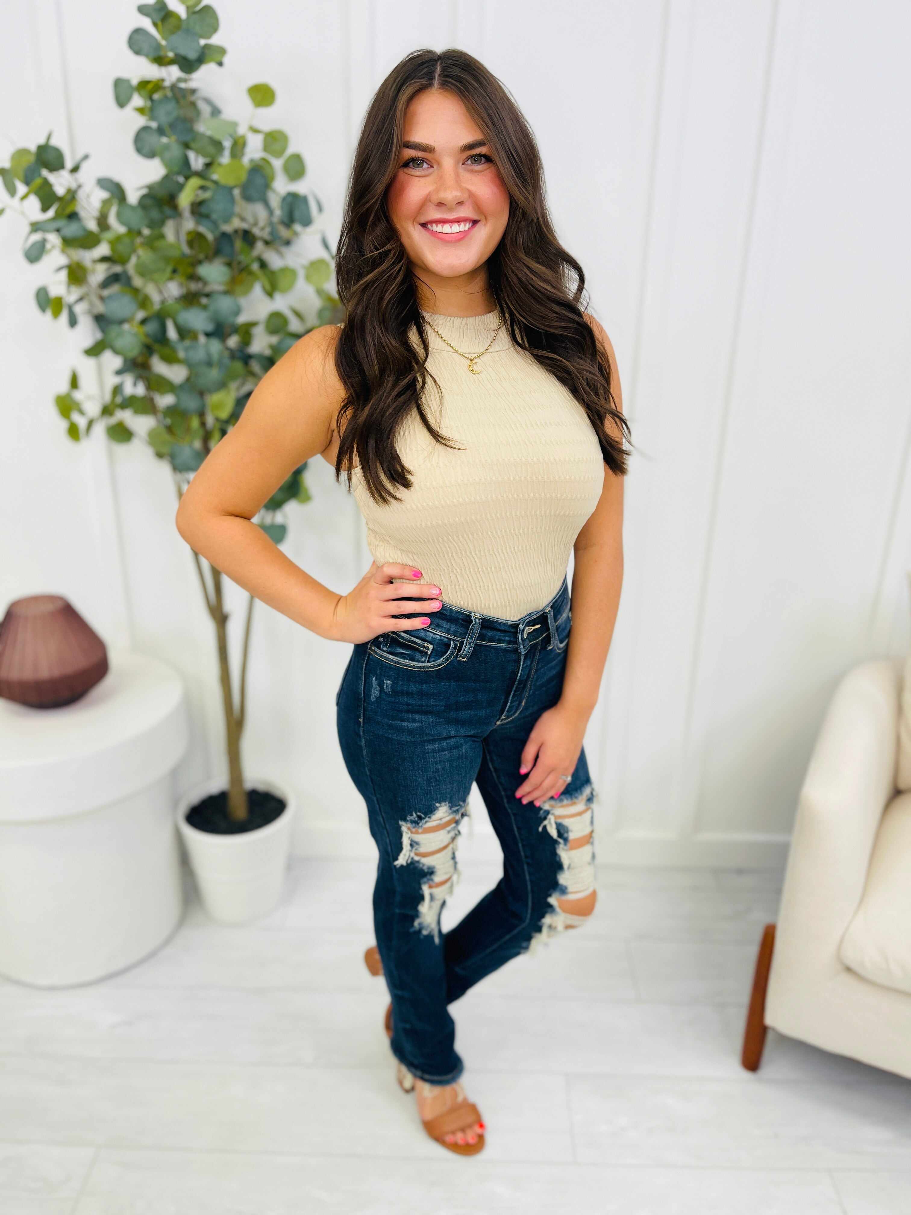 REG/CURVY Straighten Up Straight Leg Jeans