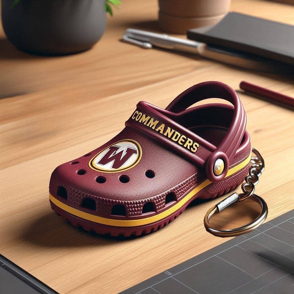 🩴🏈NFL Crocs-Style Keychain