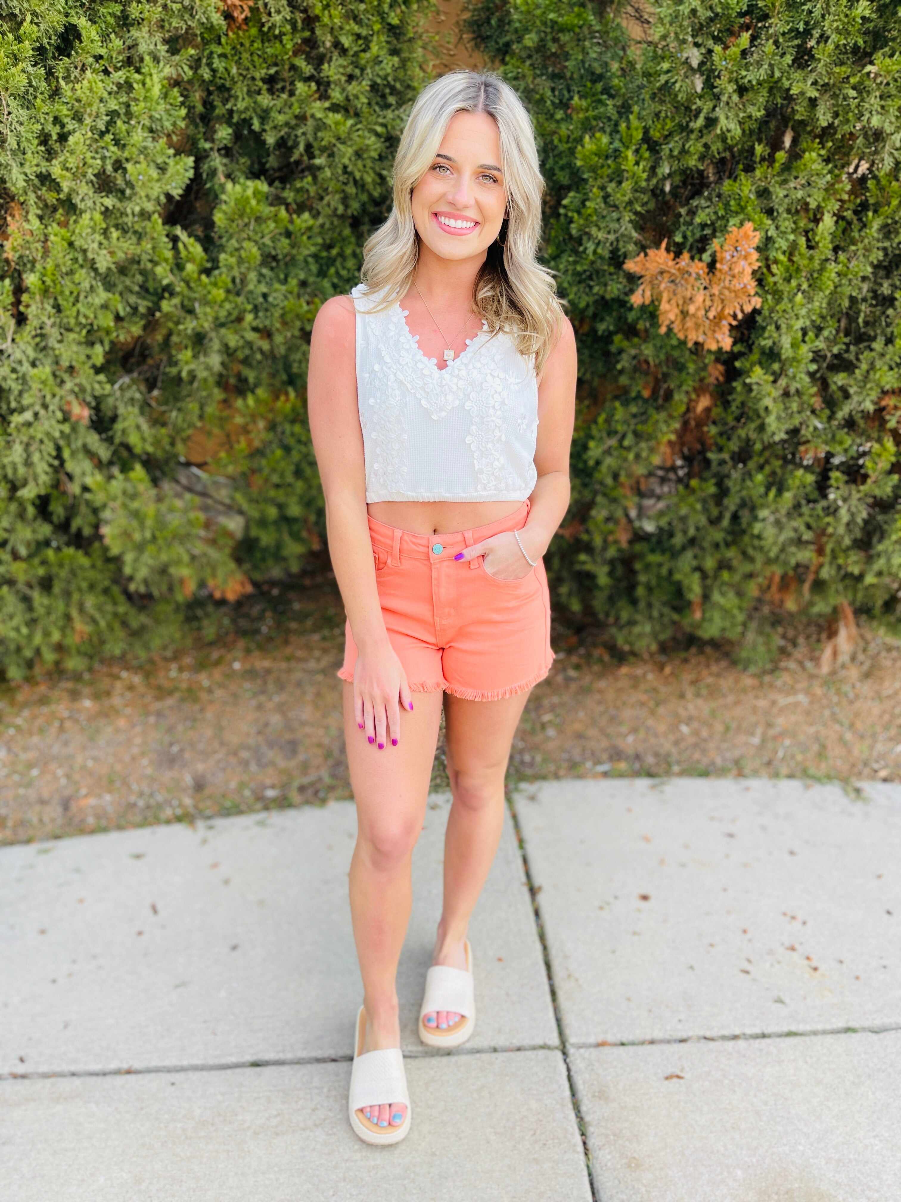 REG/CURVY Pretty As A Peach Shorts