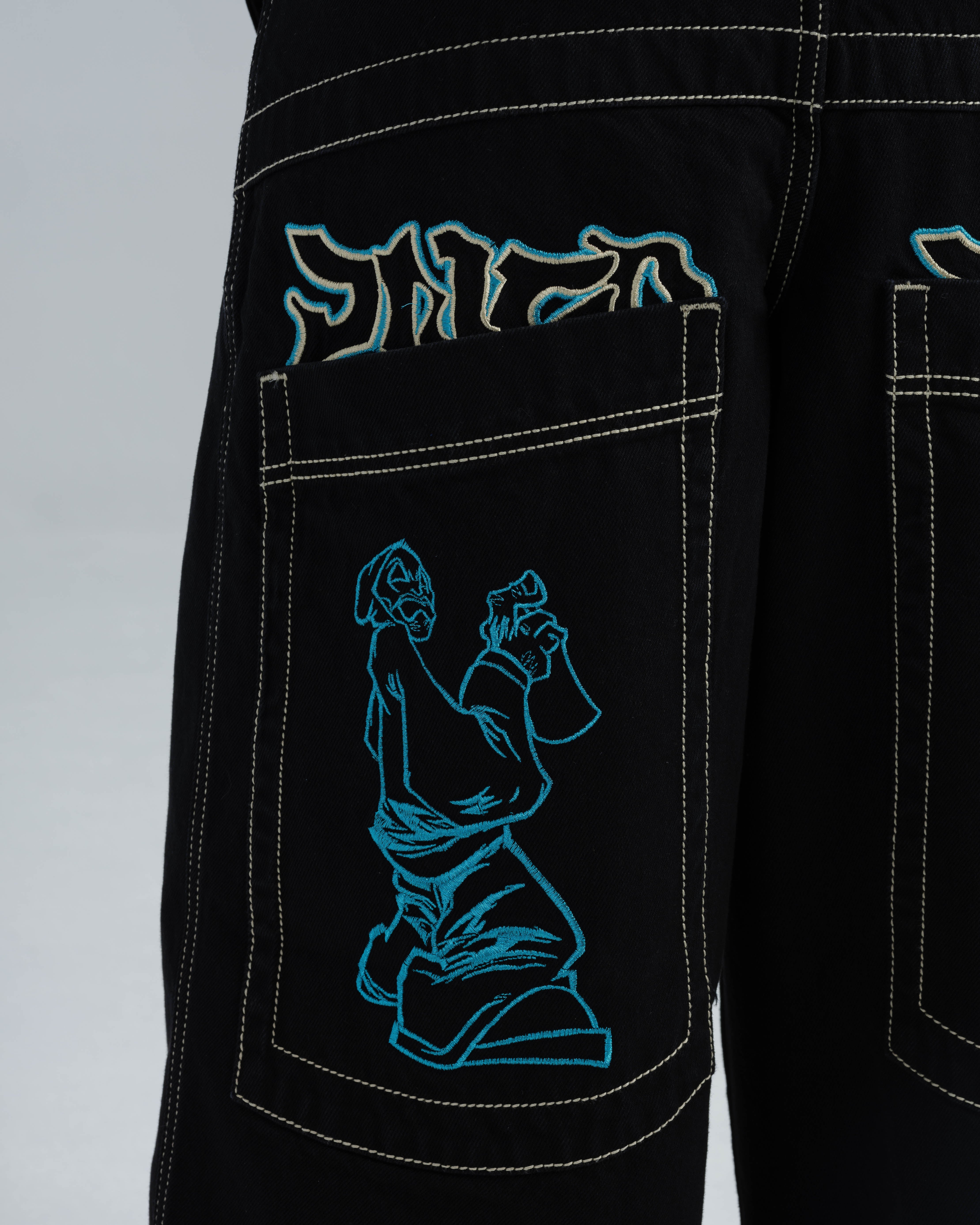 W Artistical Uprising. 26