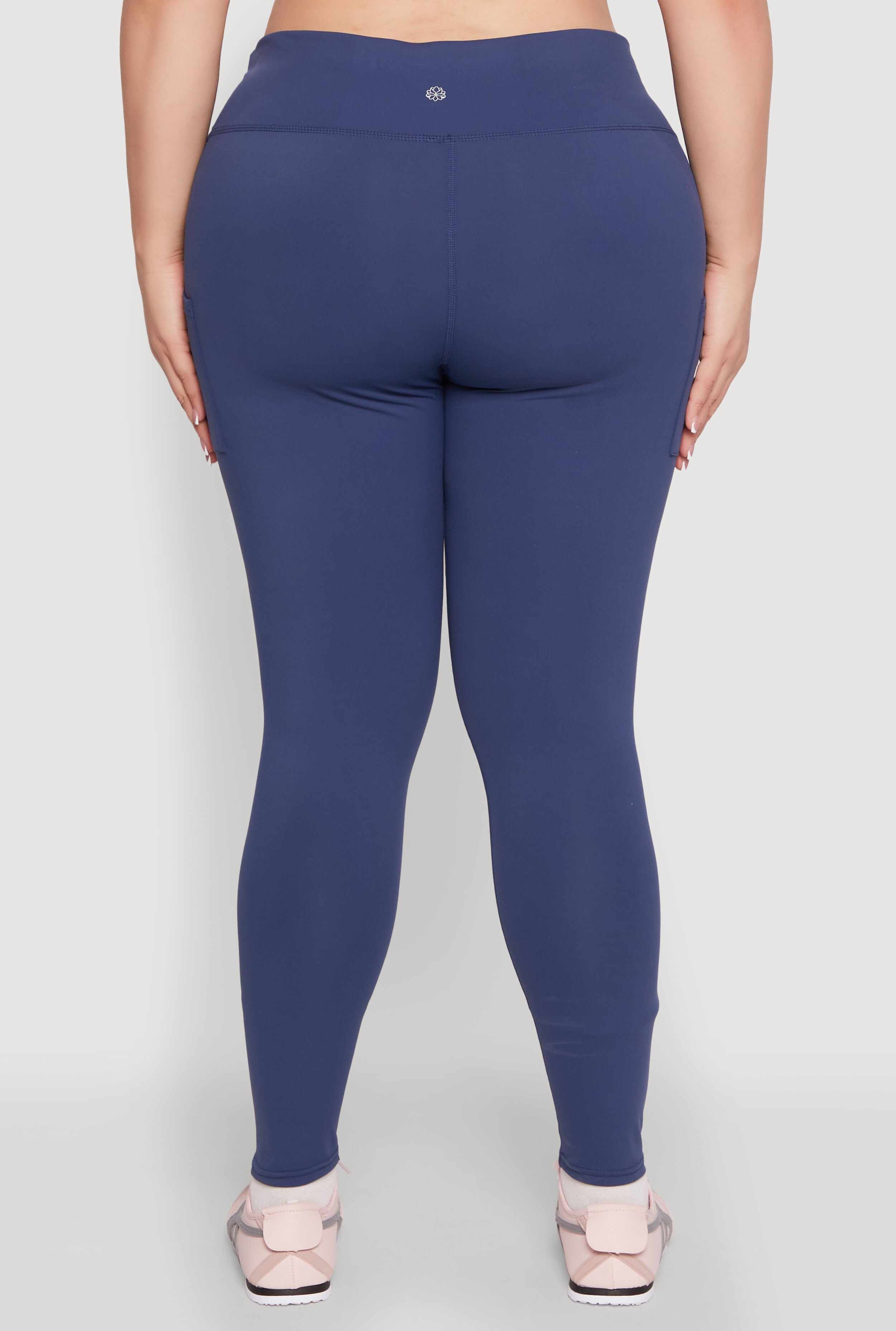 Plus Size Snatched High Waisted Cell Phone Pocket Leggings