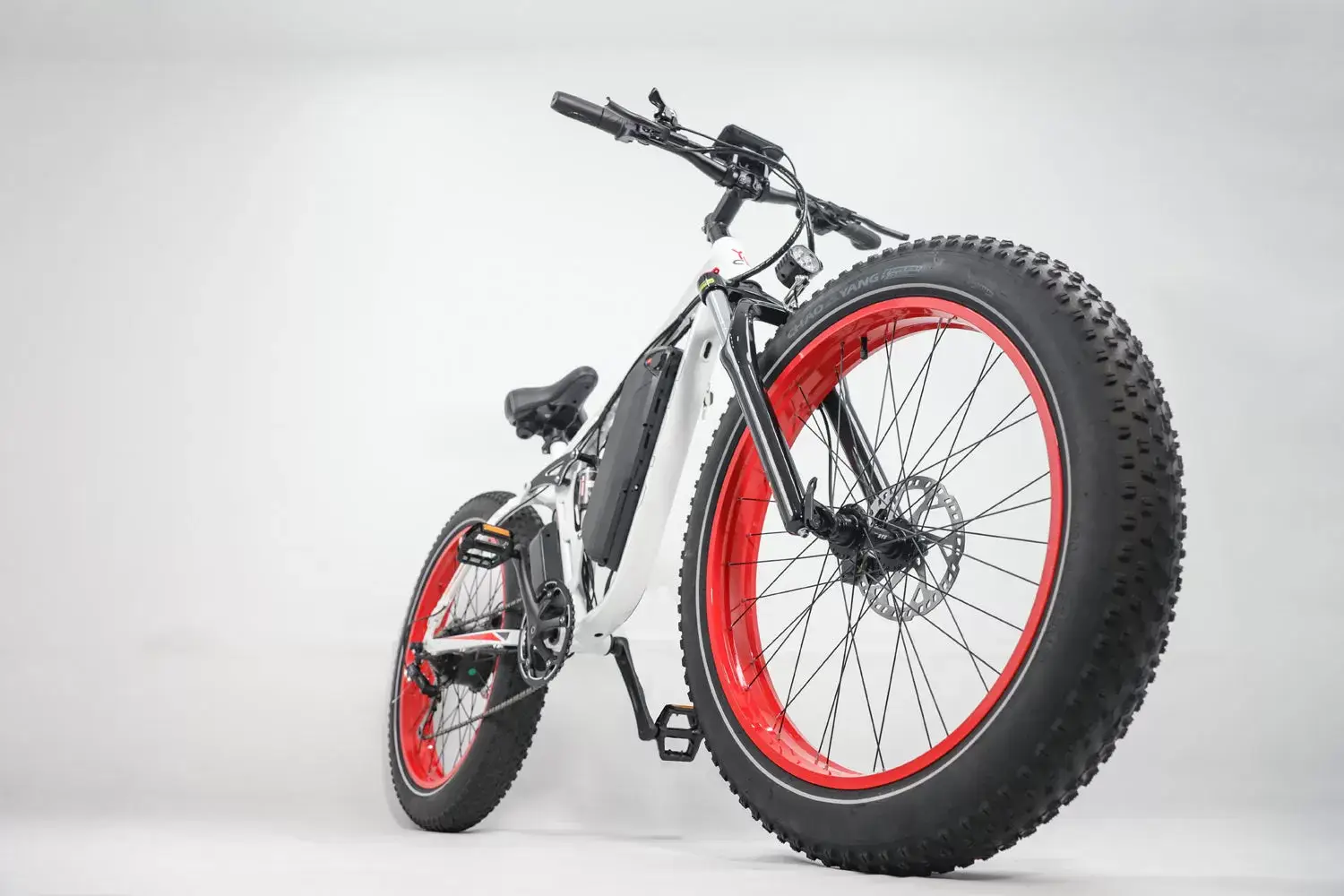 E-Bike Qld-01 48V 15.6Ah Aluminum Alloy Mountain Bike 750W Motor