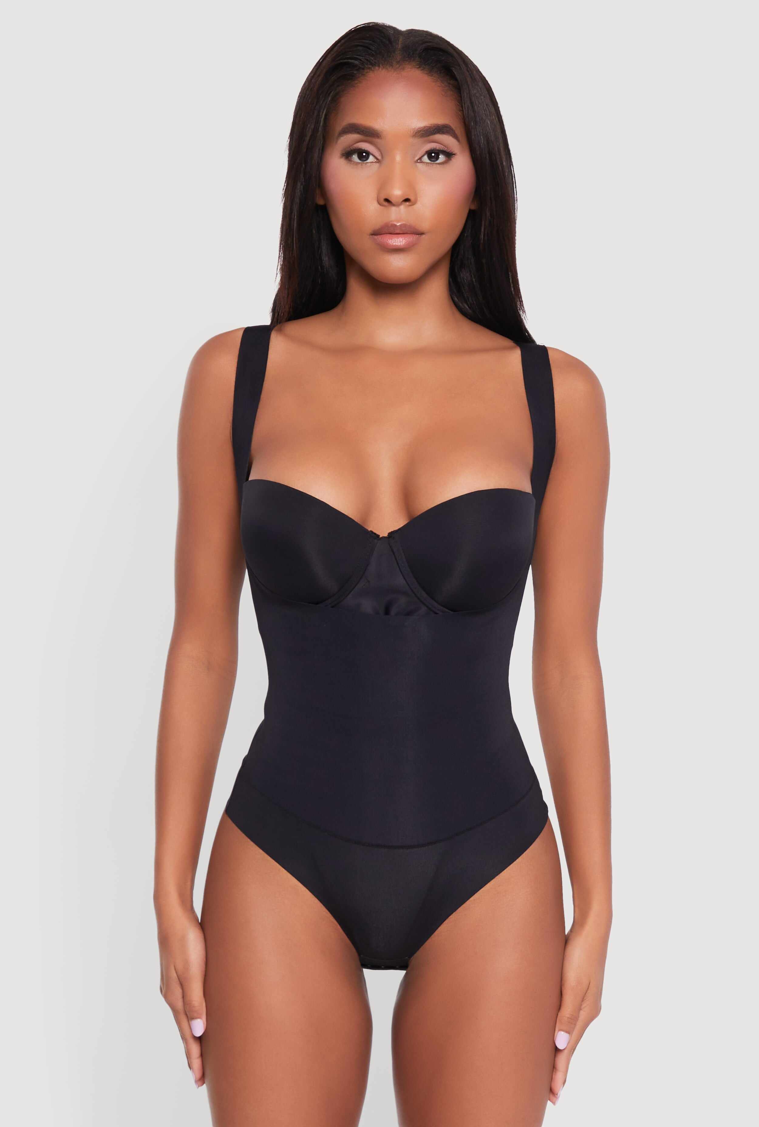 Sleek Sleeveless Bodysuit with Sweetheart Neckline