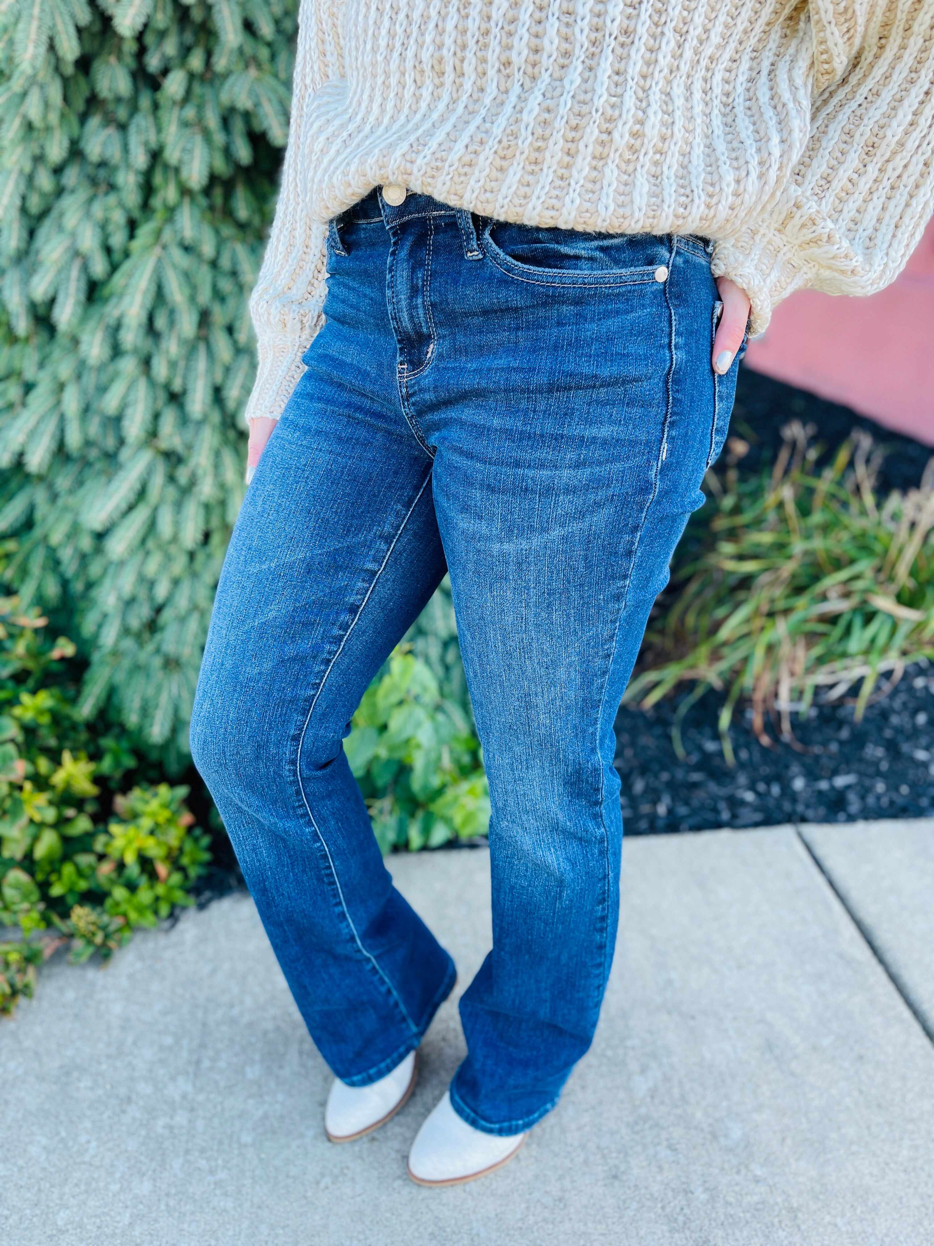 Plus/Reg Mid Rise Shaking In My Bootcut Jeans