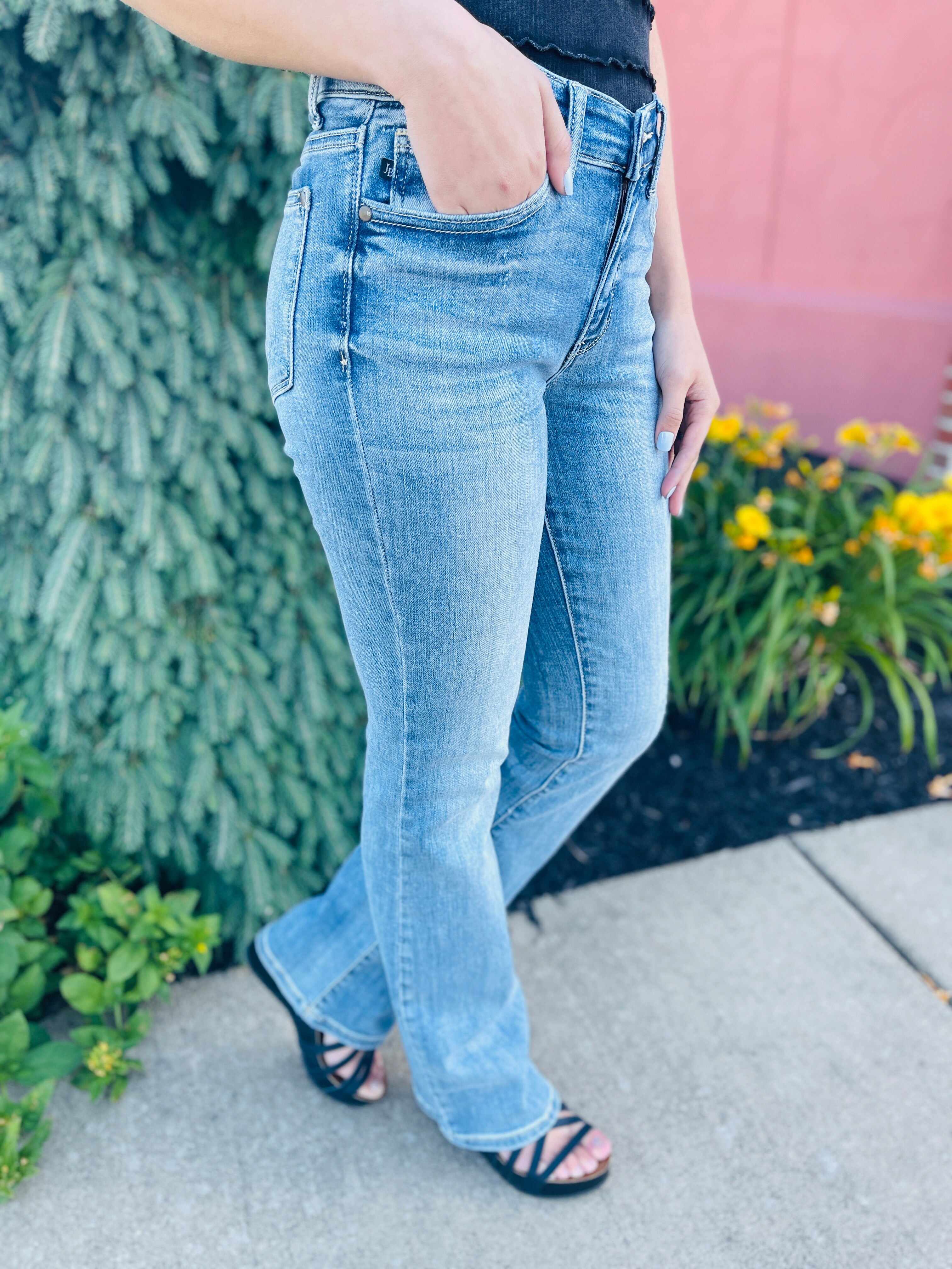 PLUS/REG Head Over Boots Bootcut Jeans