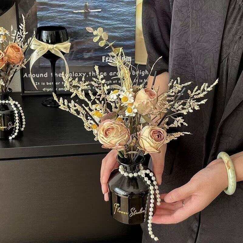 Dried Flower Aromatherapy Diffuser with Black Glass Vase & Pearl Chain, Decorative Home Fragrance Ornament for Bedroom & Living Room